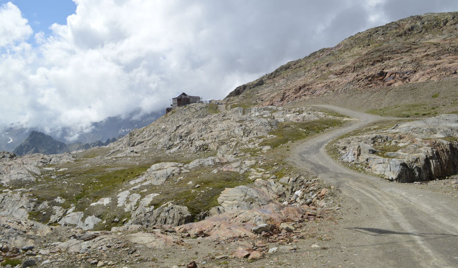 Nikon D3200 sample photo. Road, dirt, landscape photography
