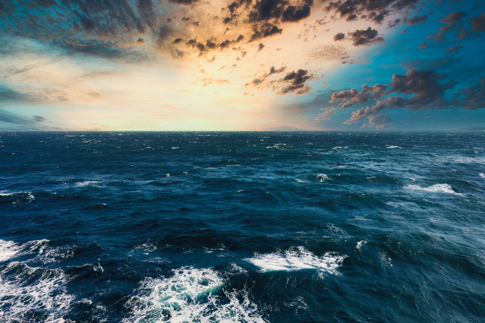 Sony Cyber-shot DSC-RX100 III sample photo. Sky, clouds, sea photography