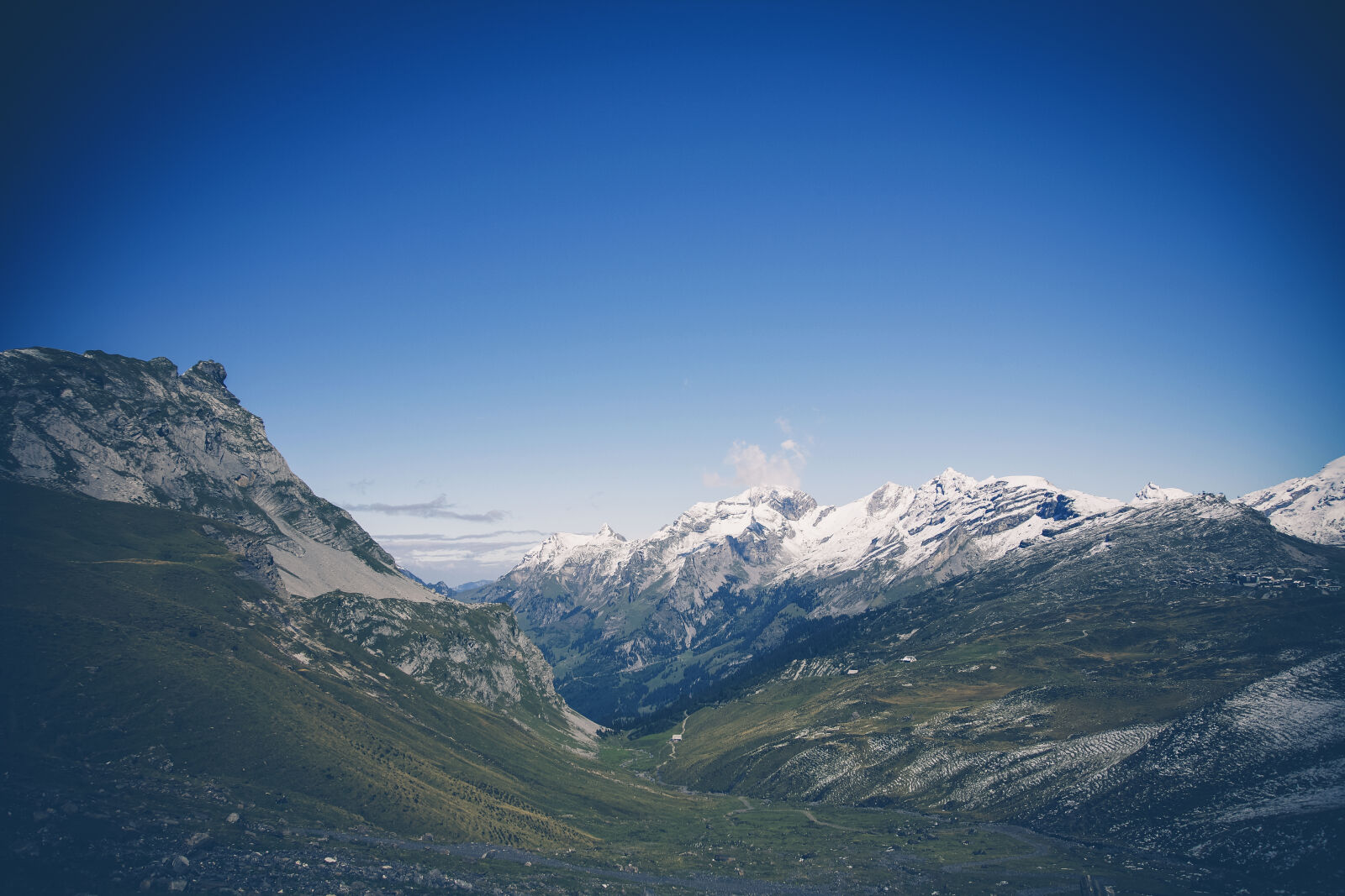 Canon EOS 5D sample photo. Cold, snow, landscape, mountains photography