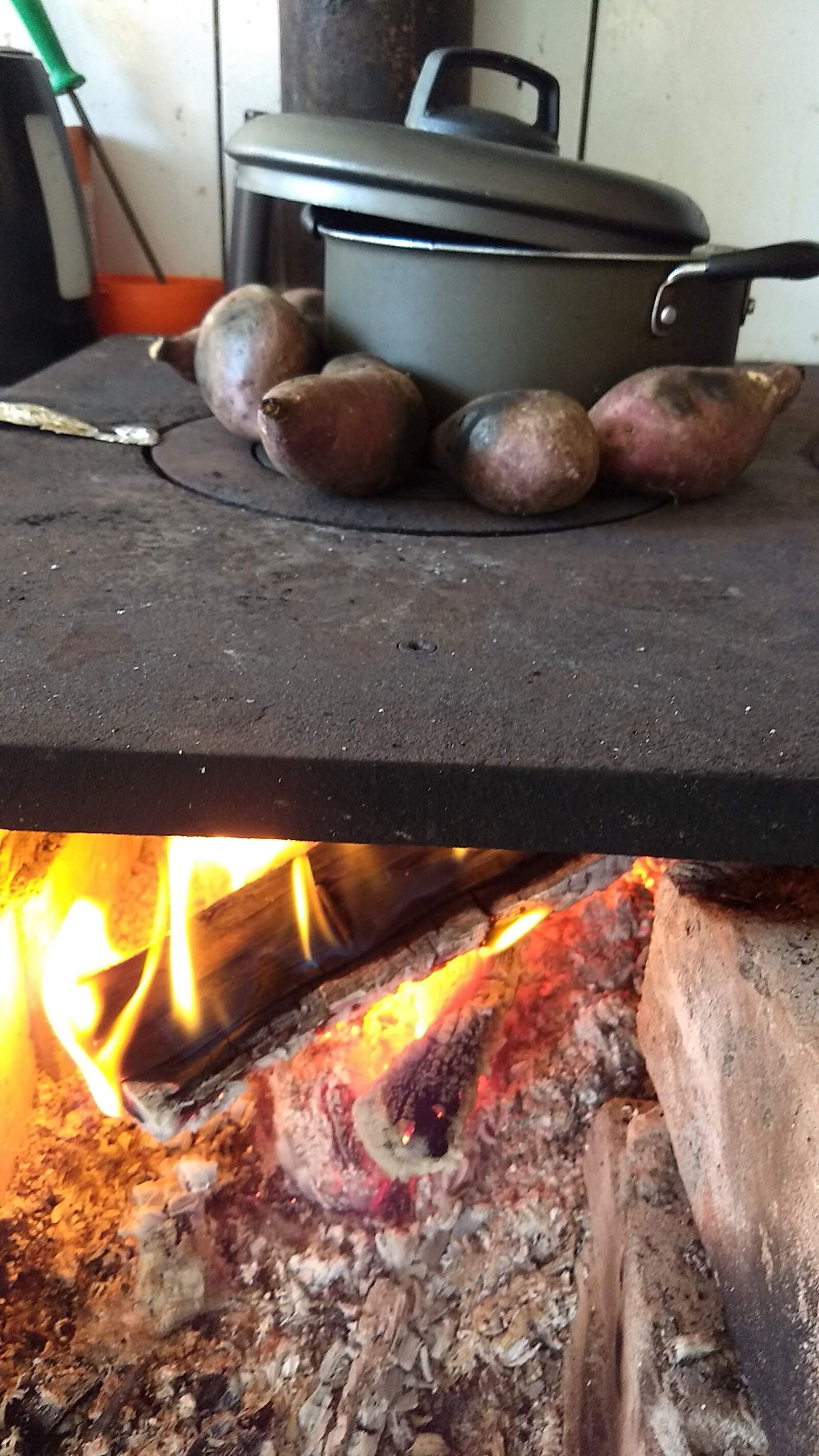 Motorola Moto G (5) Plus sample photo. Sweet potato, stove wood photography
