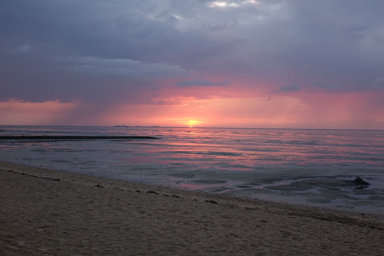 Sony Cyber-shot DSC-RX10 sample photo. Sunset, beach, sea photography