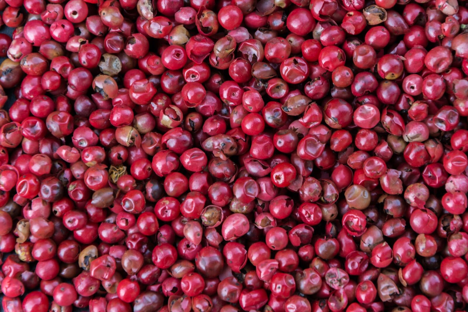 Nikon D7200 sample photo. Pink pepper, spice, kitchen photography
