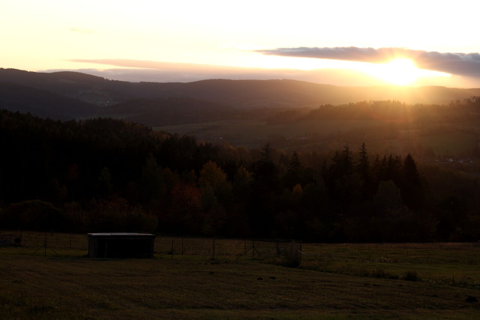 Canon EOS 2000D (EOS Rebel T7 / EOS Kiss X90 / EOS 1500D) sample photo. šumava, bohemian forest, czech photography