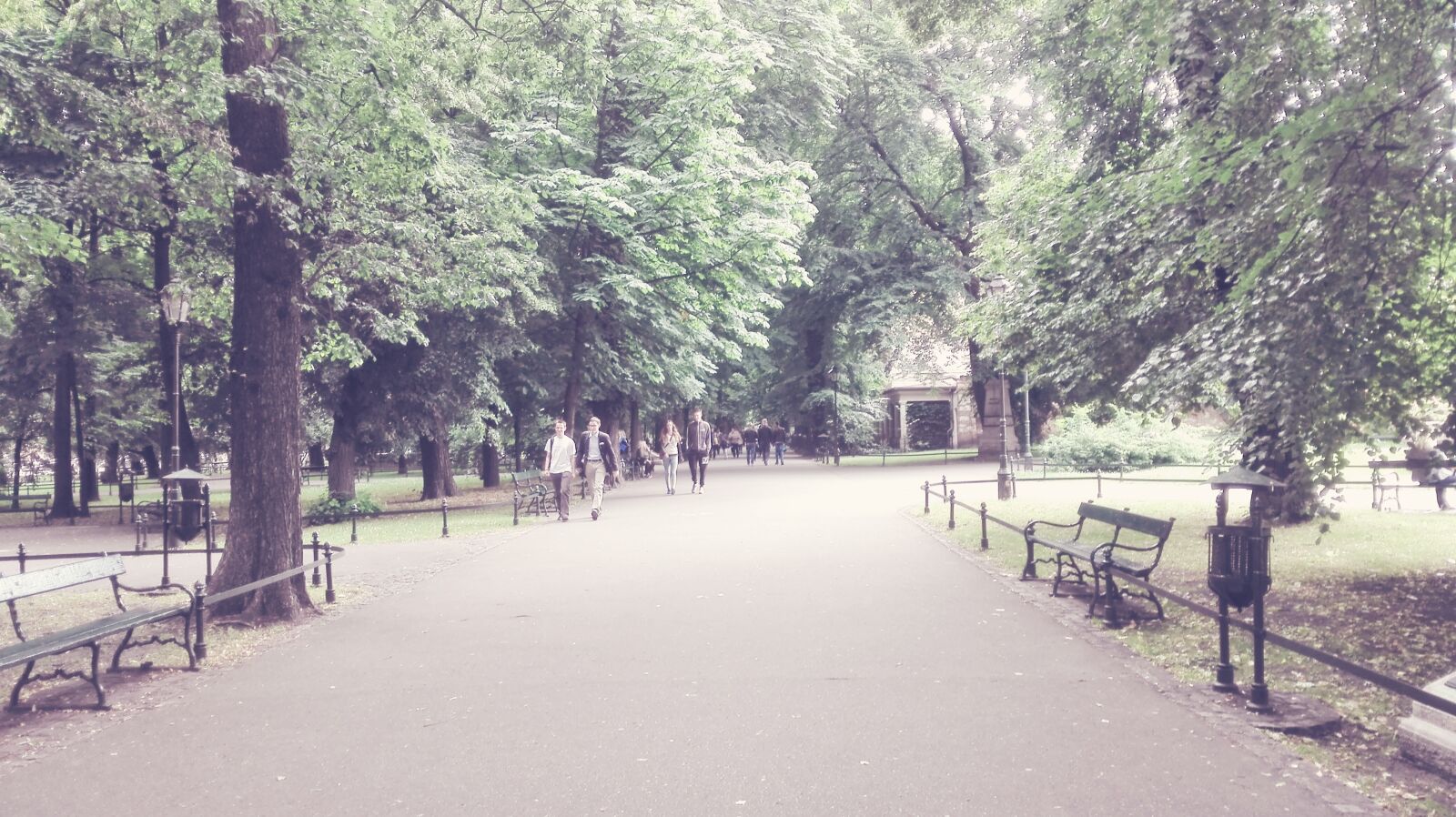 HUAWEI Mate 7 sample photo
