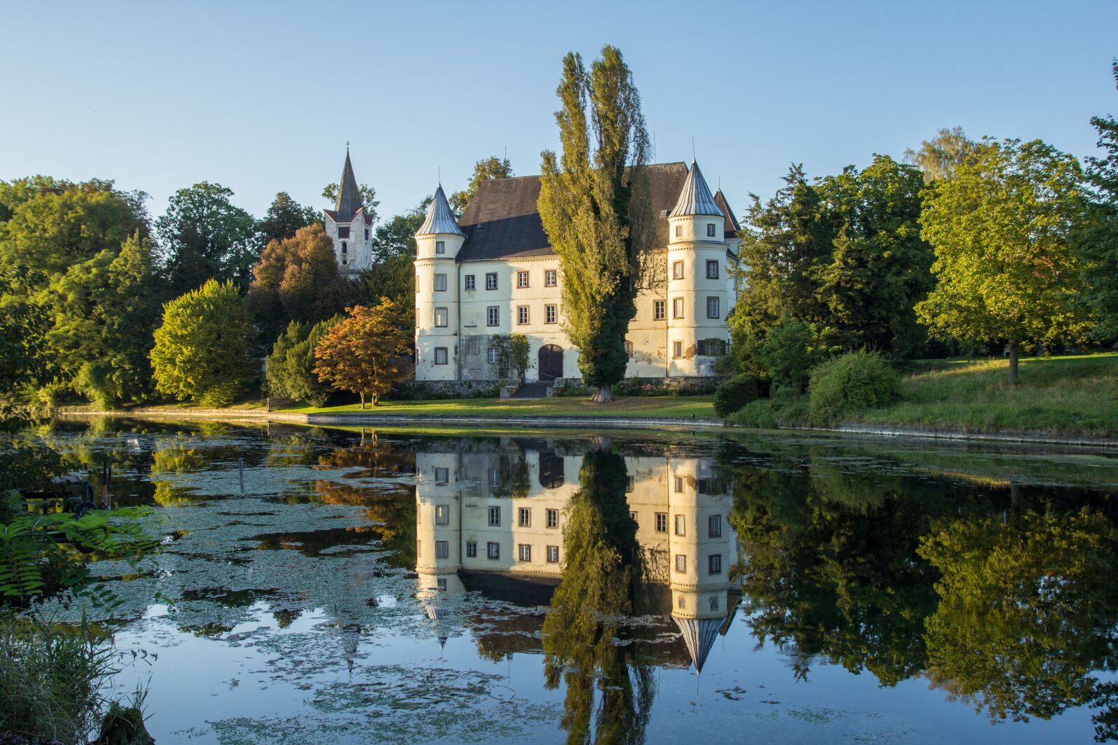 Canon EOS 60D sample photo. The castle of hagenau photography