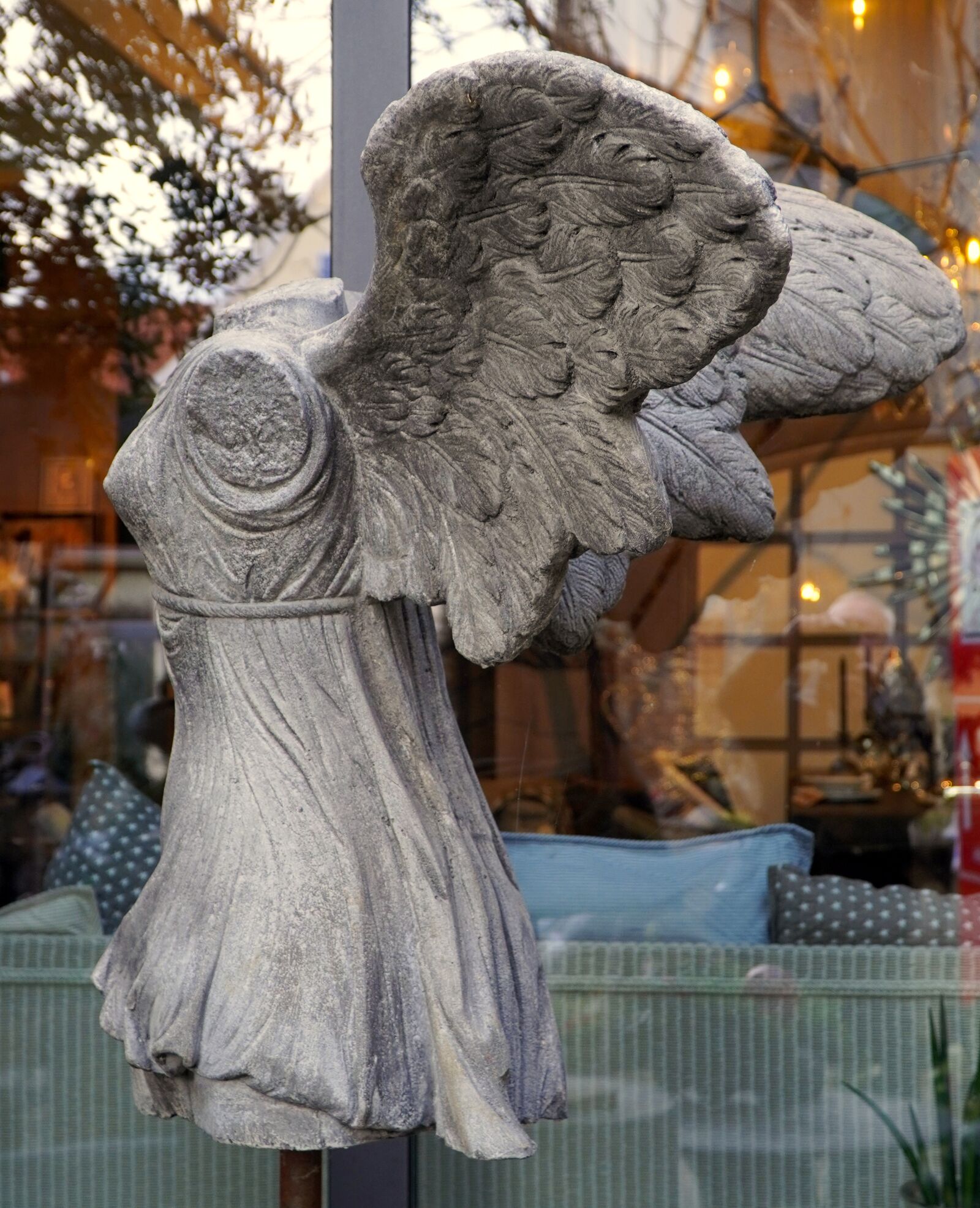 Sony E PZ 18-105mm F4 G OSS sample photo. Angel, statue, figure photography