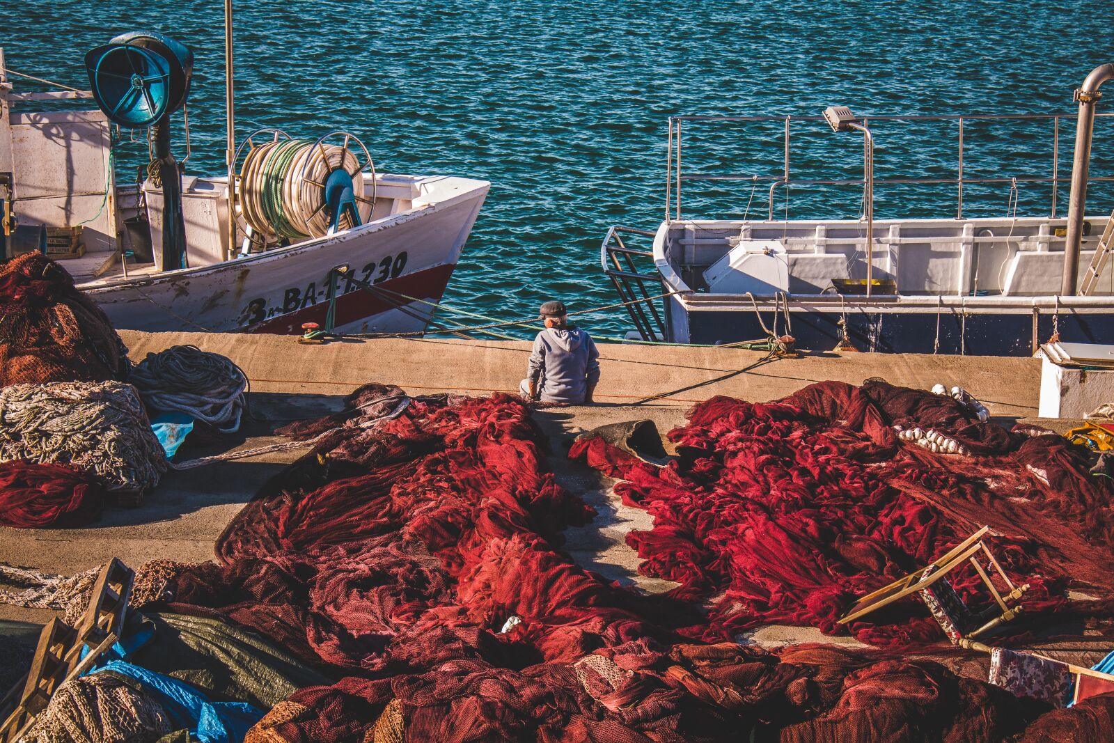 Canon EOS 1200D (EOS Rebel T5 / EOS Kiss X70 / EOS Hi) sample photo. Fisherman, barcelona, travel photography