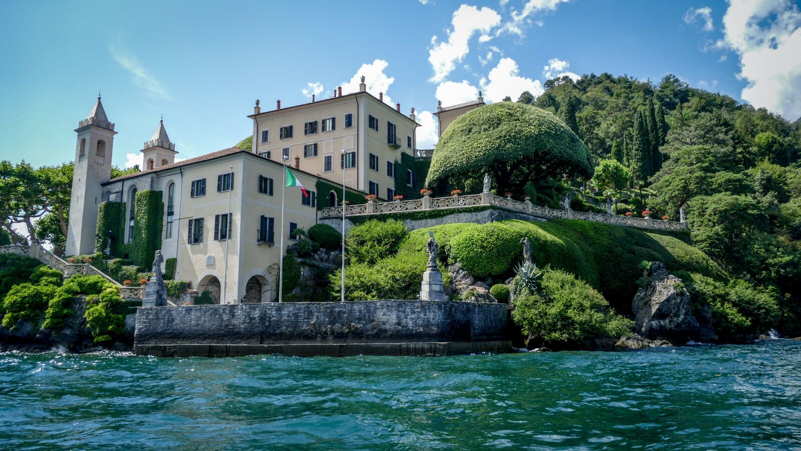 Panasonic Lumix DMC-FZ1000 sample photo. Italy, como, lake photography