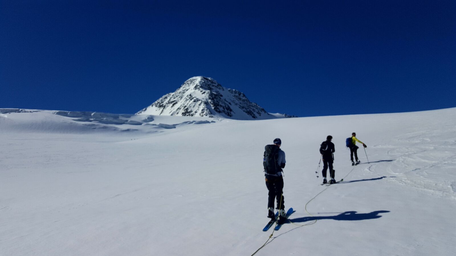 Samsung Galaxy S6 sample photo. Traces, wide, landscape photography