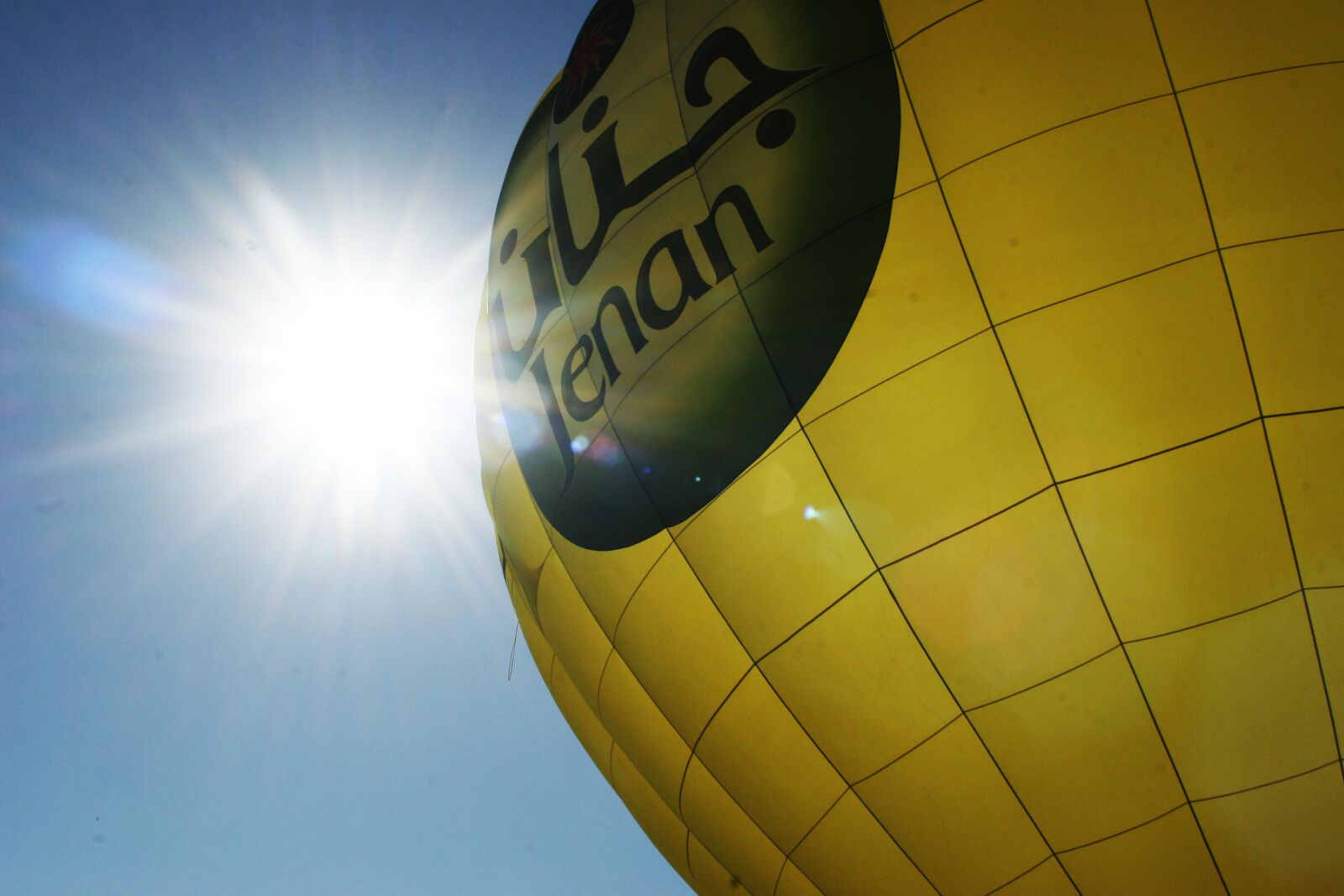 Canon EOS 20D sample photo. Hot qi ball, sunshine photography