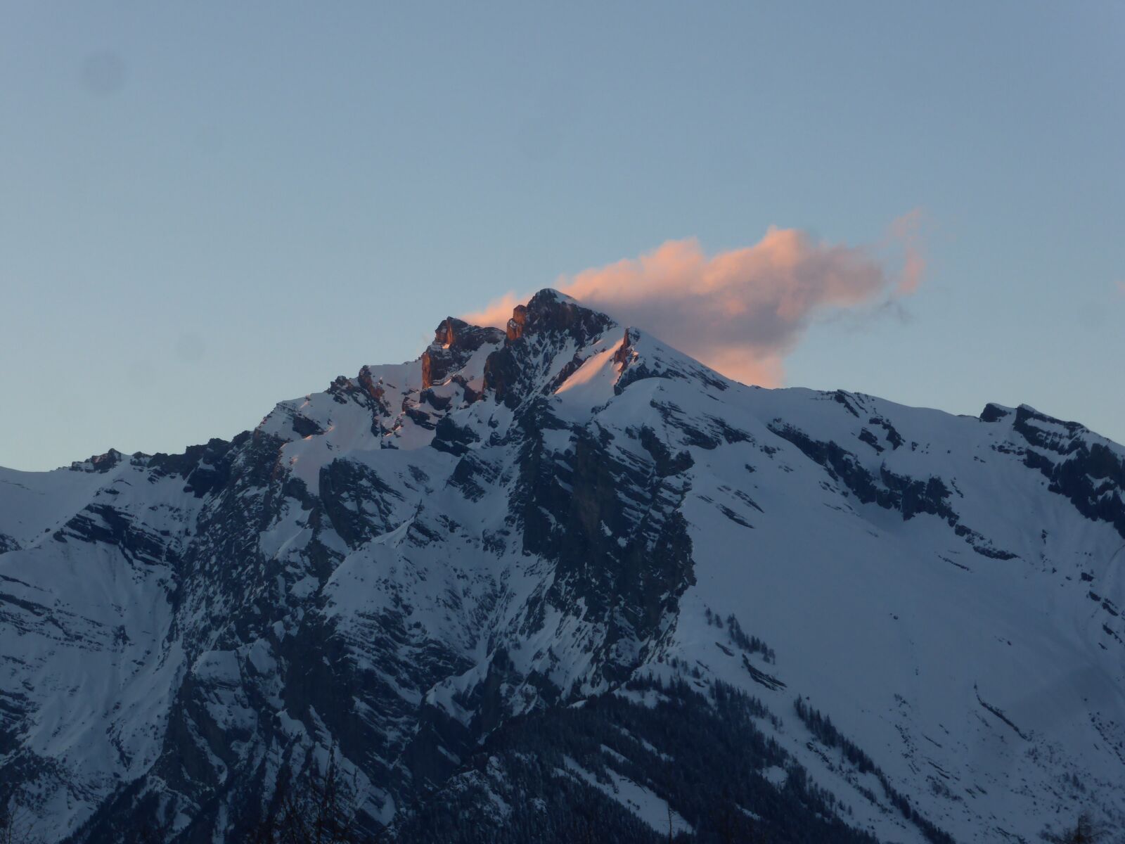 Panasonic Lumix DMC-ZS30 (Lumix DMC-TZ40) sample photo. Mountain, sunset, landscape photography