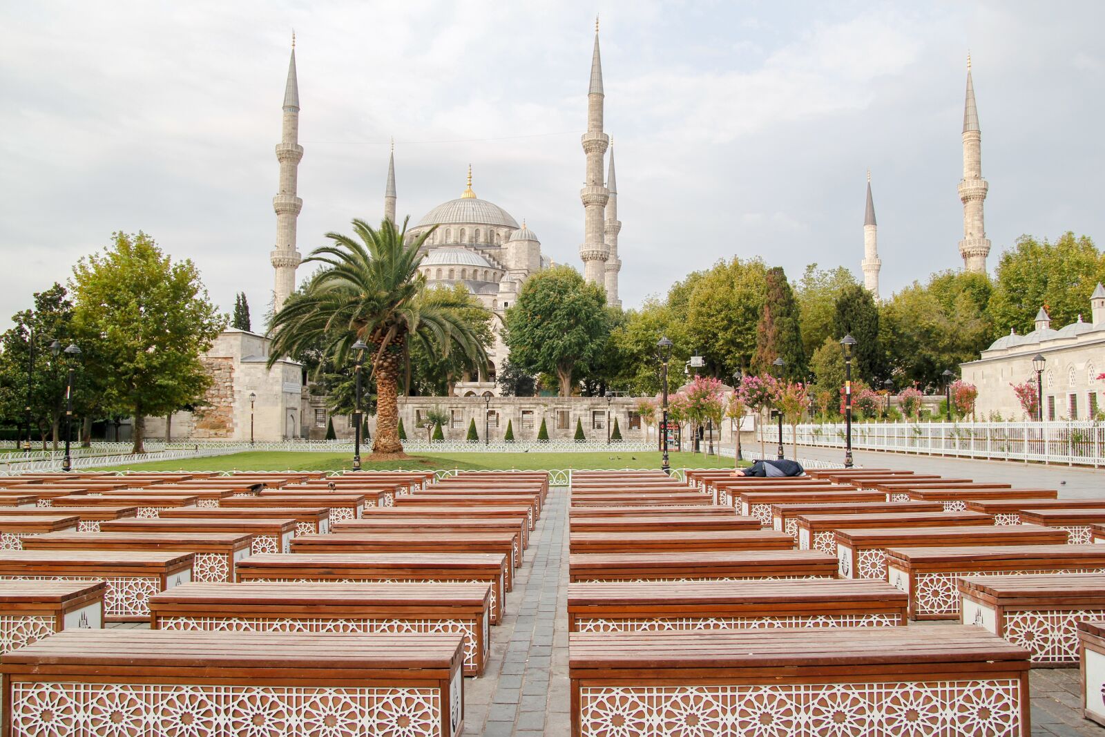 Canon EOS 550D (EOS Rebel T2i / EOS Kiss X4) sample photo. Istanbul, blue mosque, turkey photography