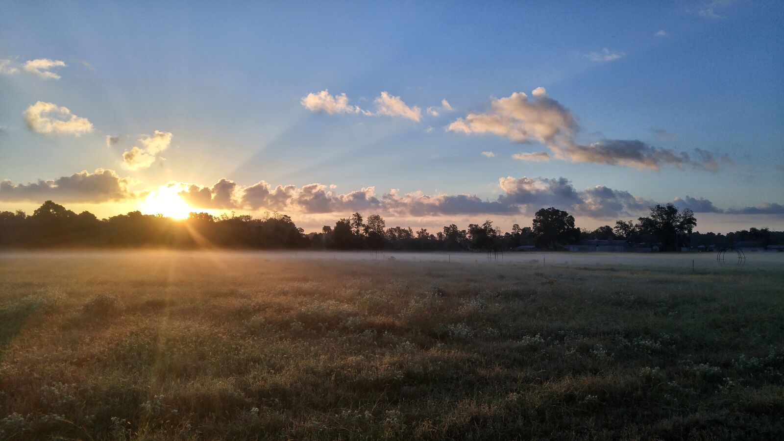 LG G4 sample photo. Beam, beams, blue, clouds photography