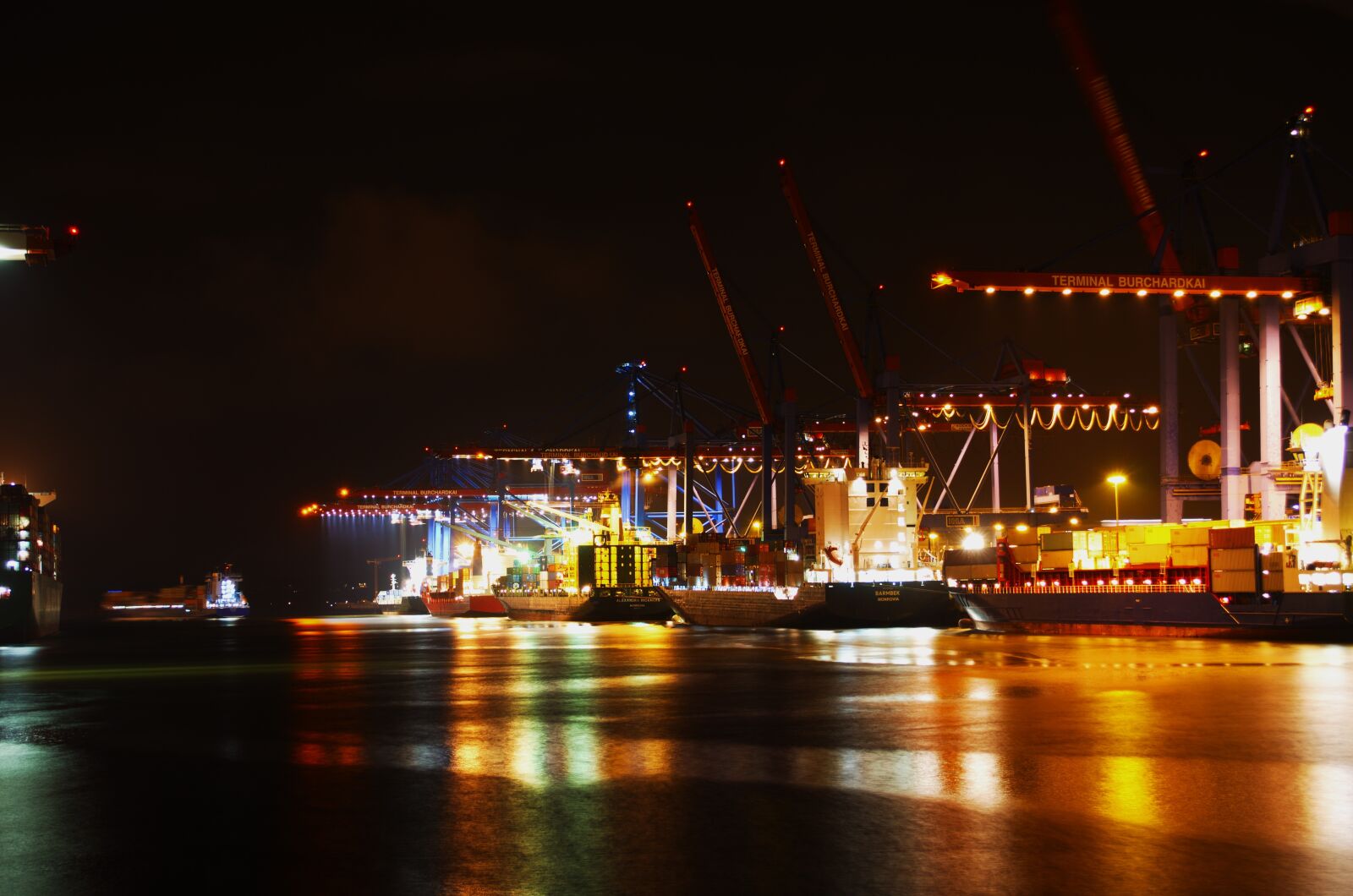 Nikon D5100 sample photo. Hamburg, port, night photography