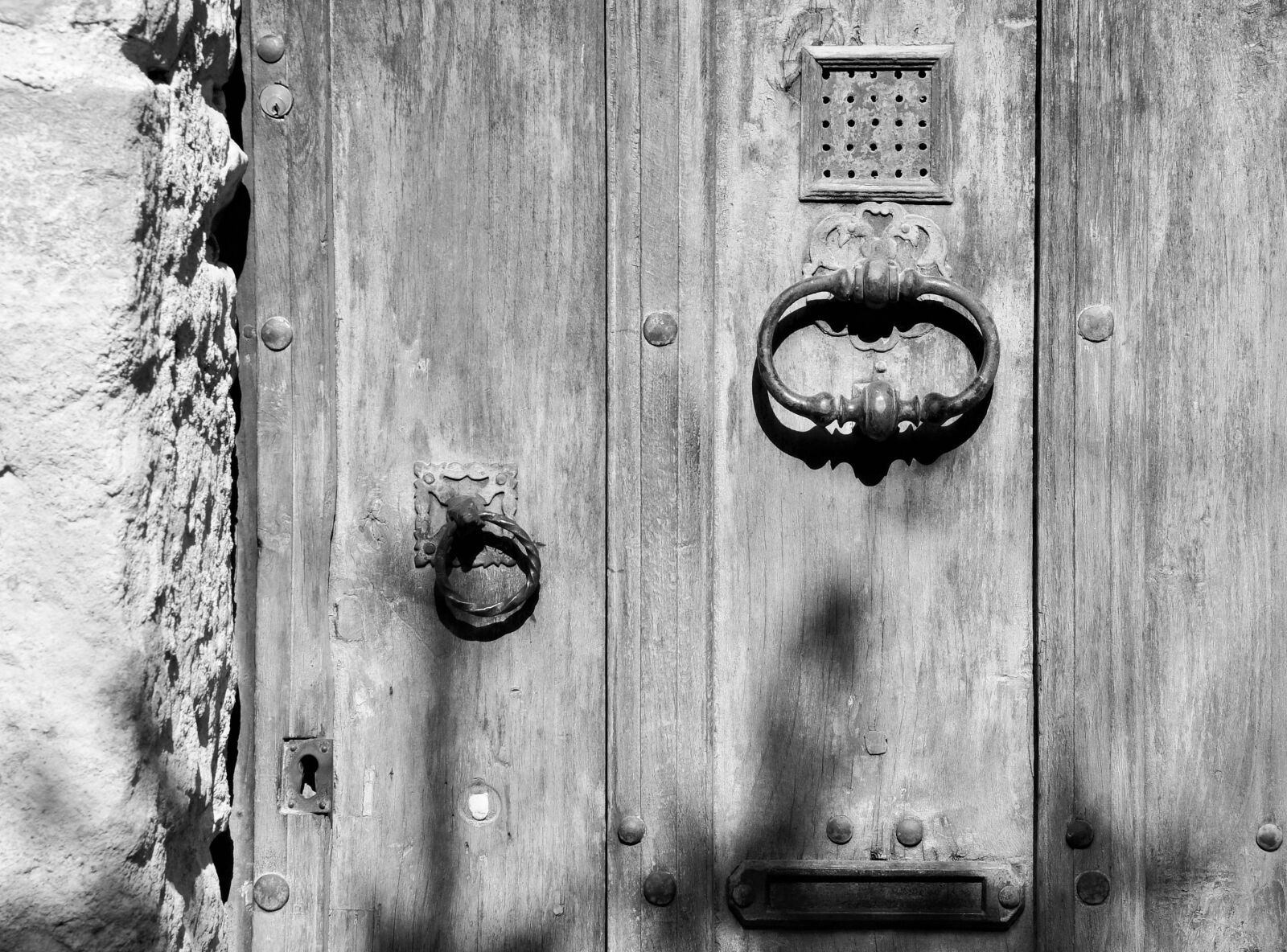 Nikon D90 sample photo. Door, medevial, medevial ​​door photography