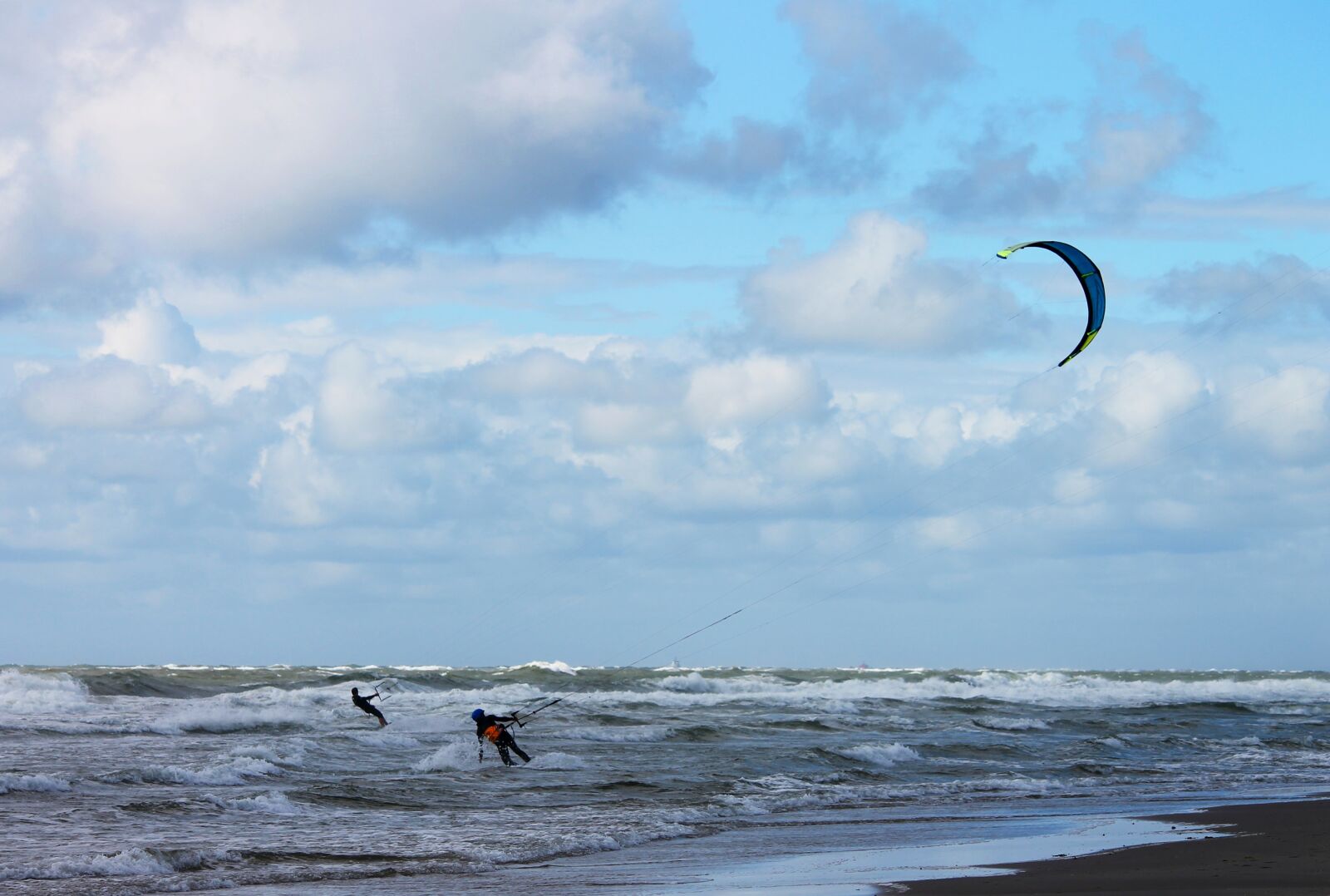 Canon EOS 1100D (EOS Rebel T3 / EOS Kiss X50) sample photo. Steering kite sailing, kite photography
