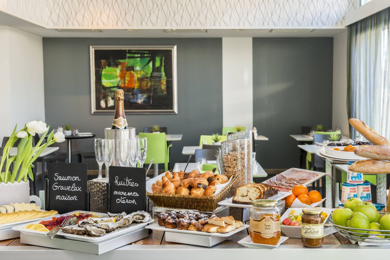 Nikon D800 sample photo. Buffet, breakfast, hide photography