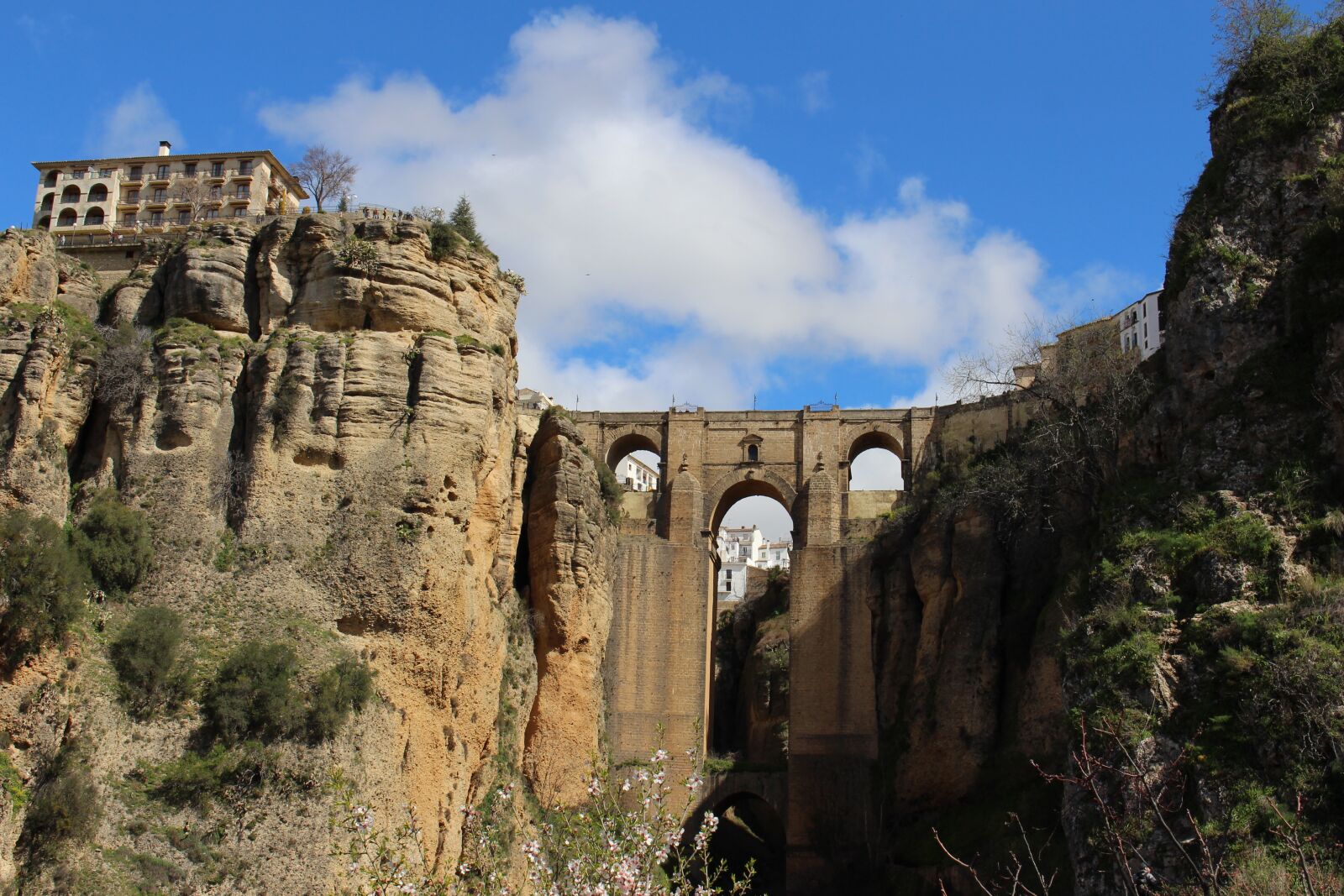 Canon EOS 700D (EOS Rebel T5i / EOS Kiss X7i) sample photo. Ronda, spain, gorge photography