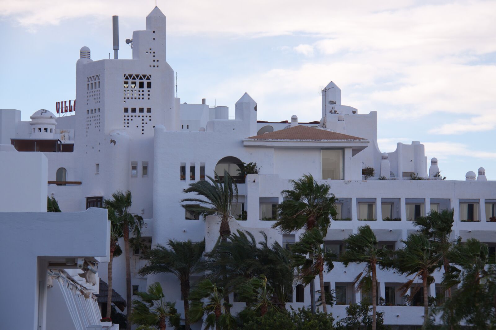 Canon EOS 50D sample photo. Hotel, white, spanish photography