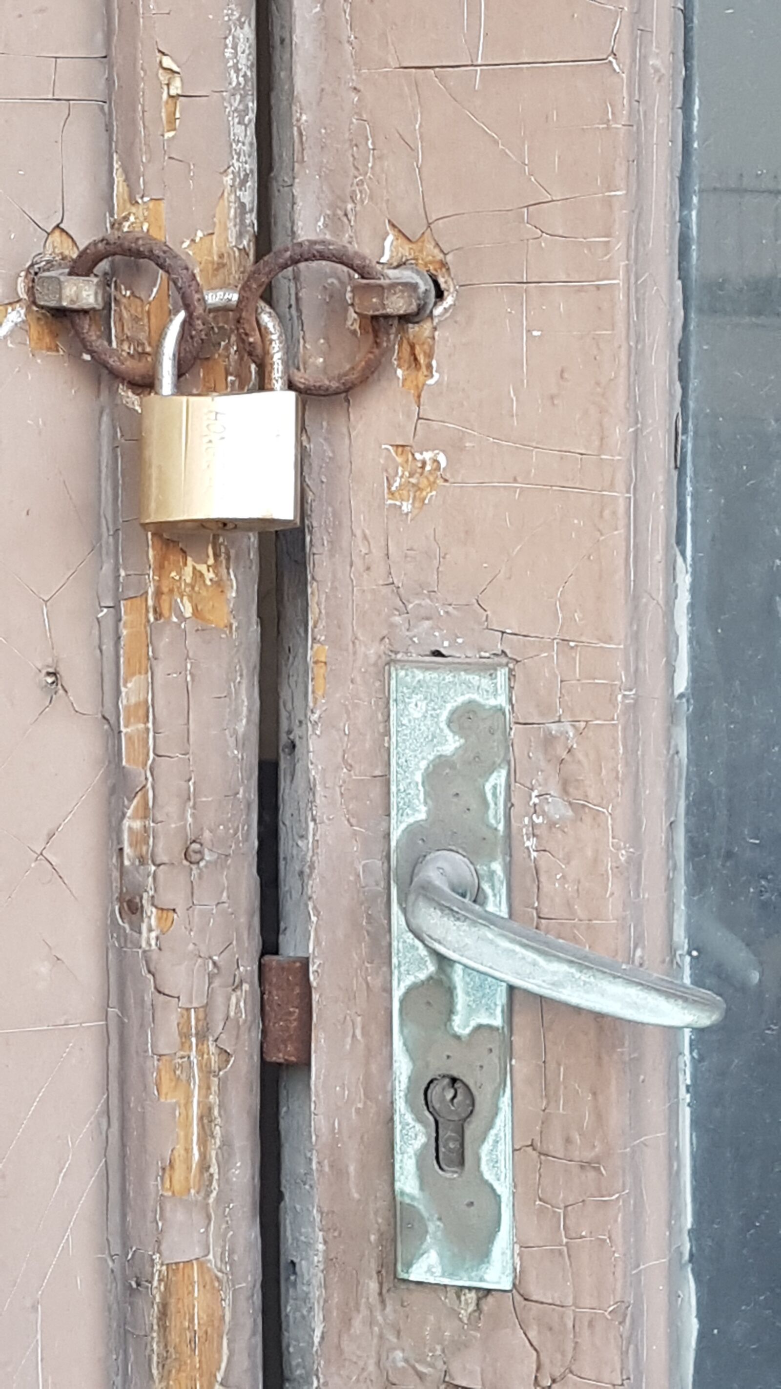Samsung Galaxy S7 Edge sample photo. Padlock, old, door photography
