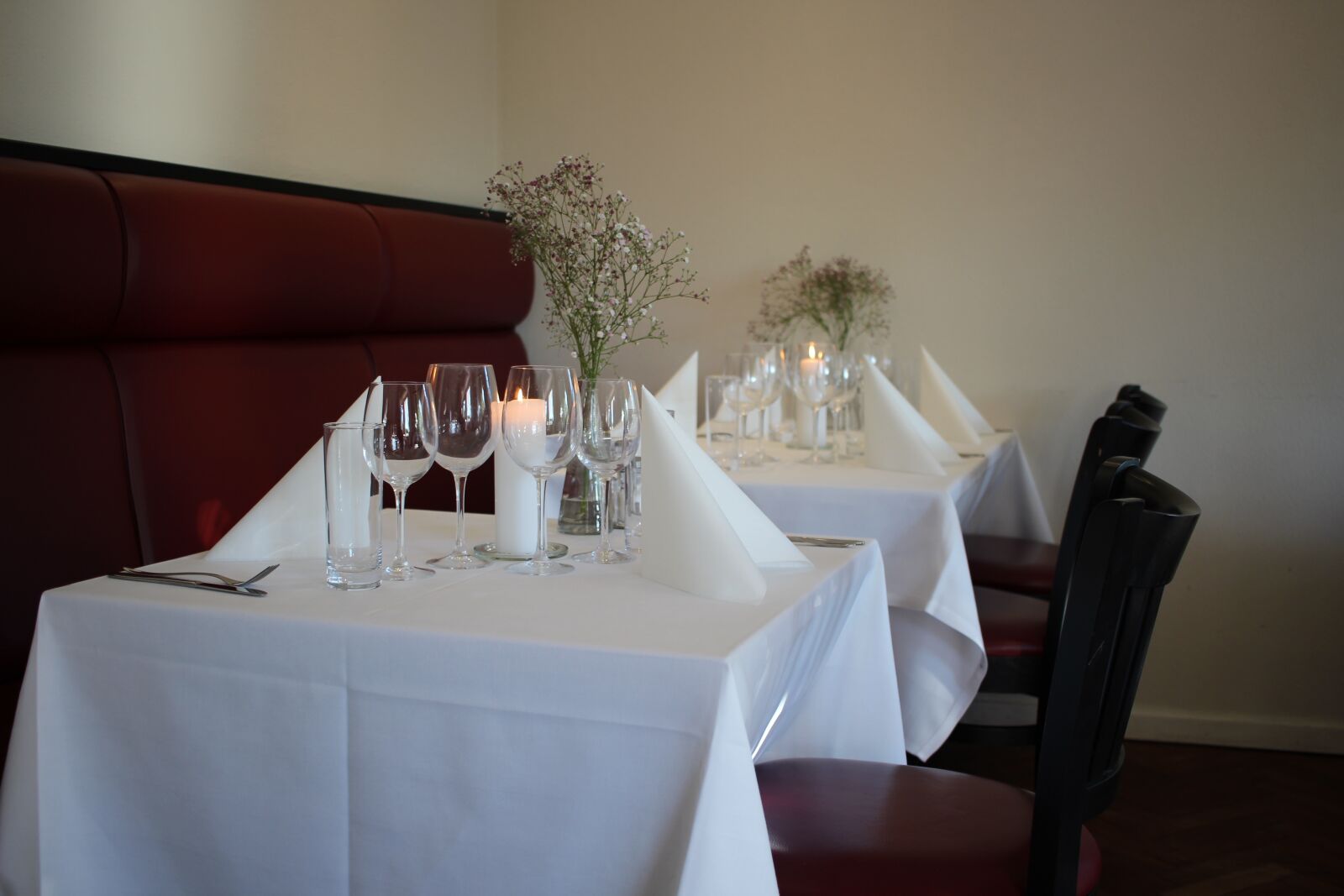 Canon EF-S 24mm F2.8 STM sample photo. Dinner, table, plate photography