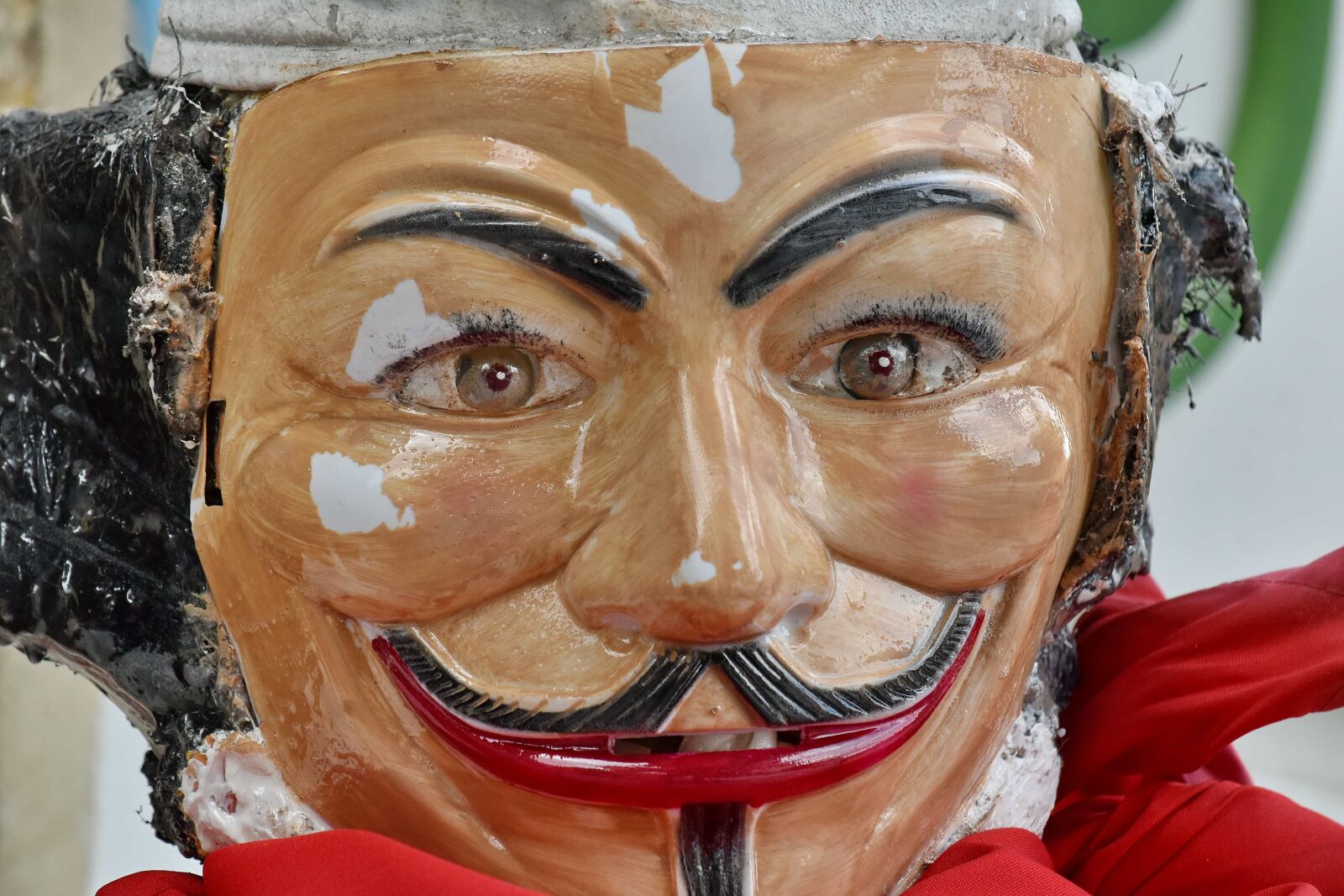 Nikon D5500 sample photo. Detail, handmade, mask, plastic photography