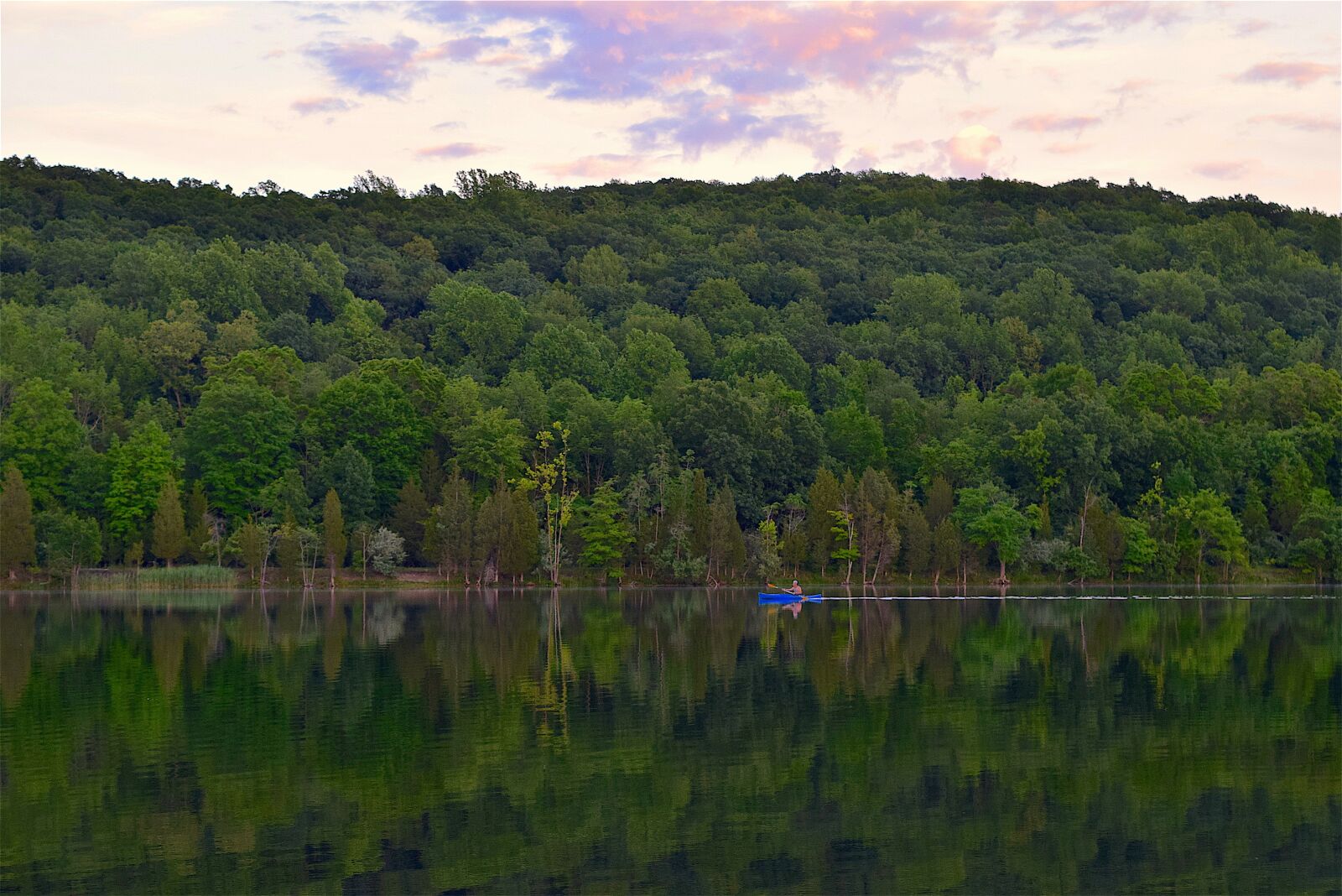 Nikon D3300 sample photo. Kayak, lake, twilight photography