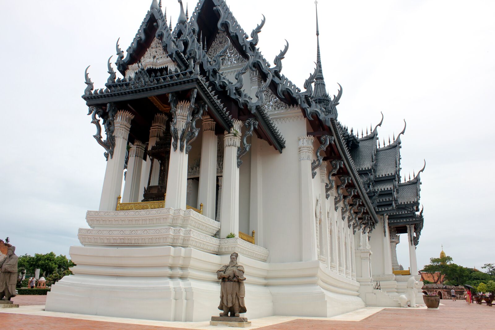 Canon EOS 550D (EOS Rebel T2i / EOS Kiss X4) sample photo. The ancient city, bangkok photography