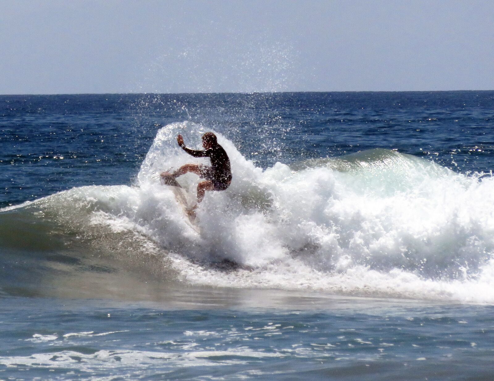 Canon PowerShot SX710 HS sample photo. Surf, surfer, wave photography