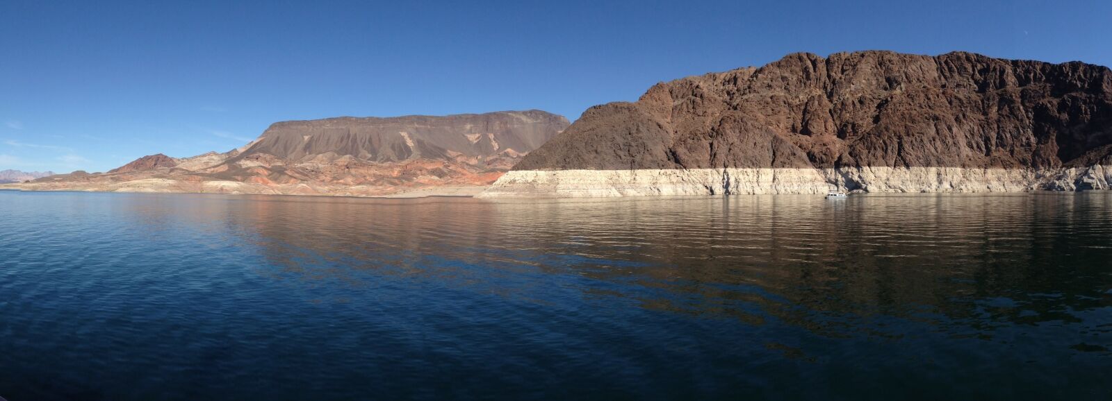 iPhone 5 back camera 4.12mm f/2.4 sample photo. Water, panoramic, nature photography