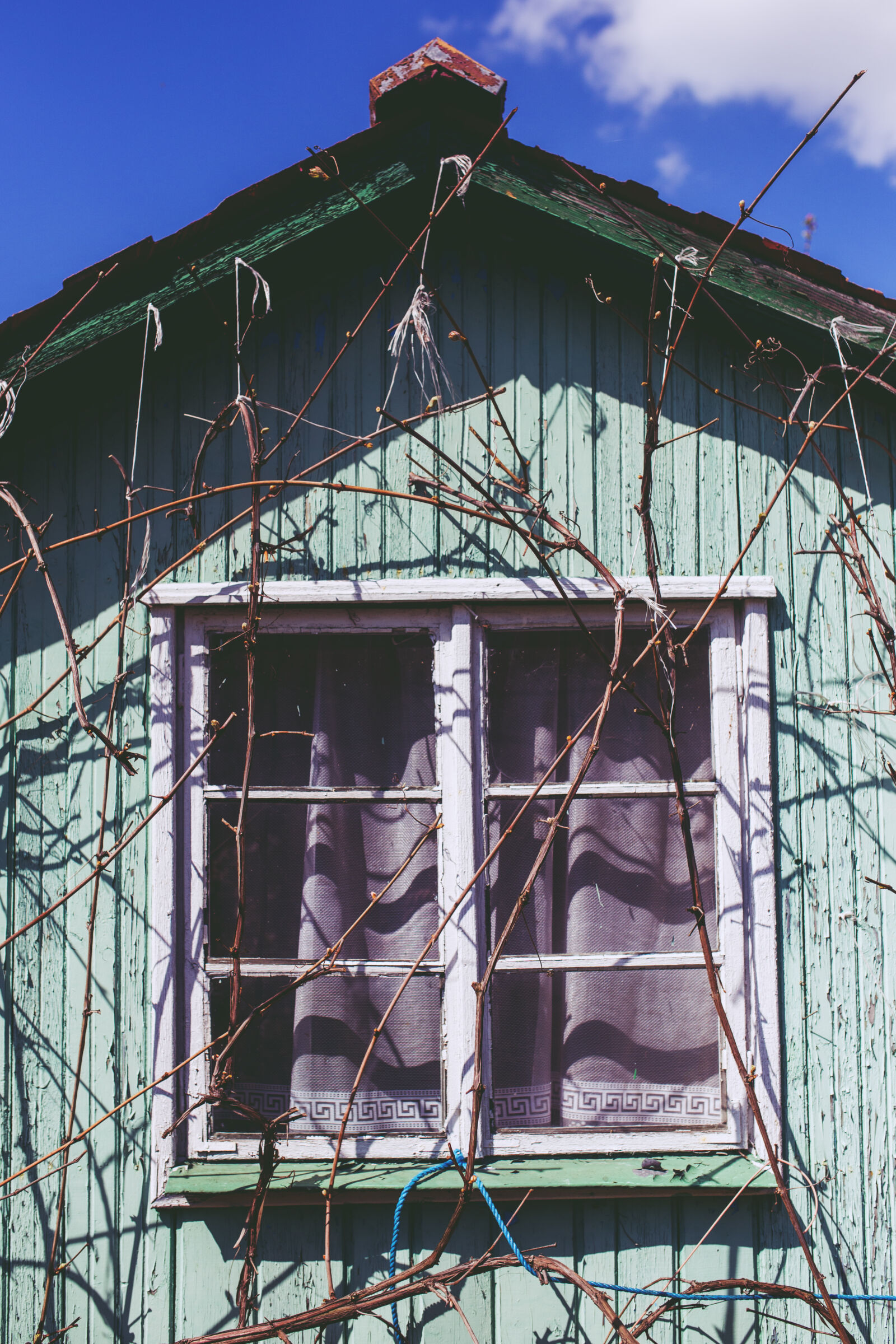 Canon EOS 6D + Sigma 35mm F1.4 DG HSM Art sample photo. Old, mint, house photography