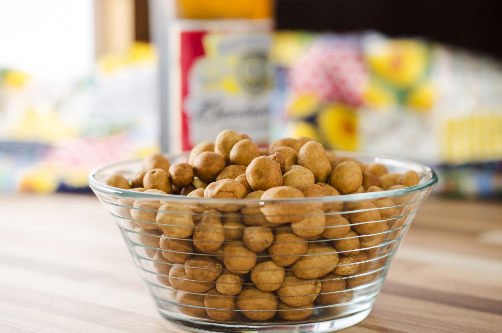 Nikon D7000 sample photo. Peanut, can, bar photography