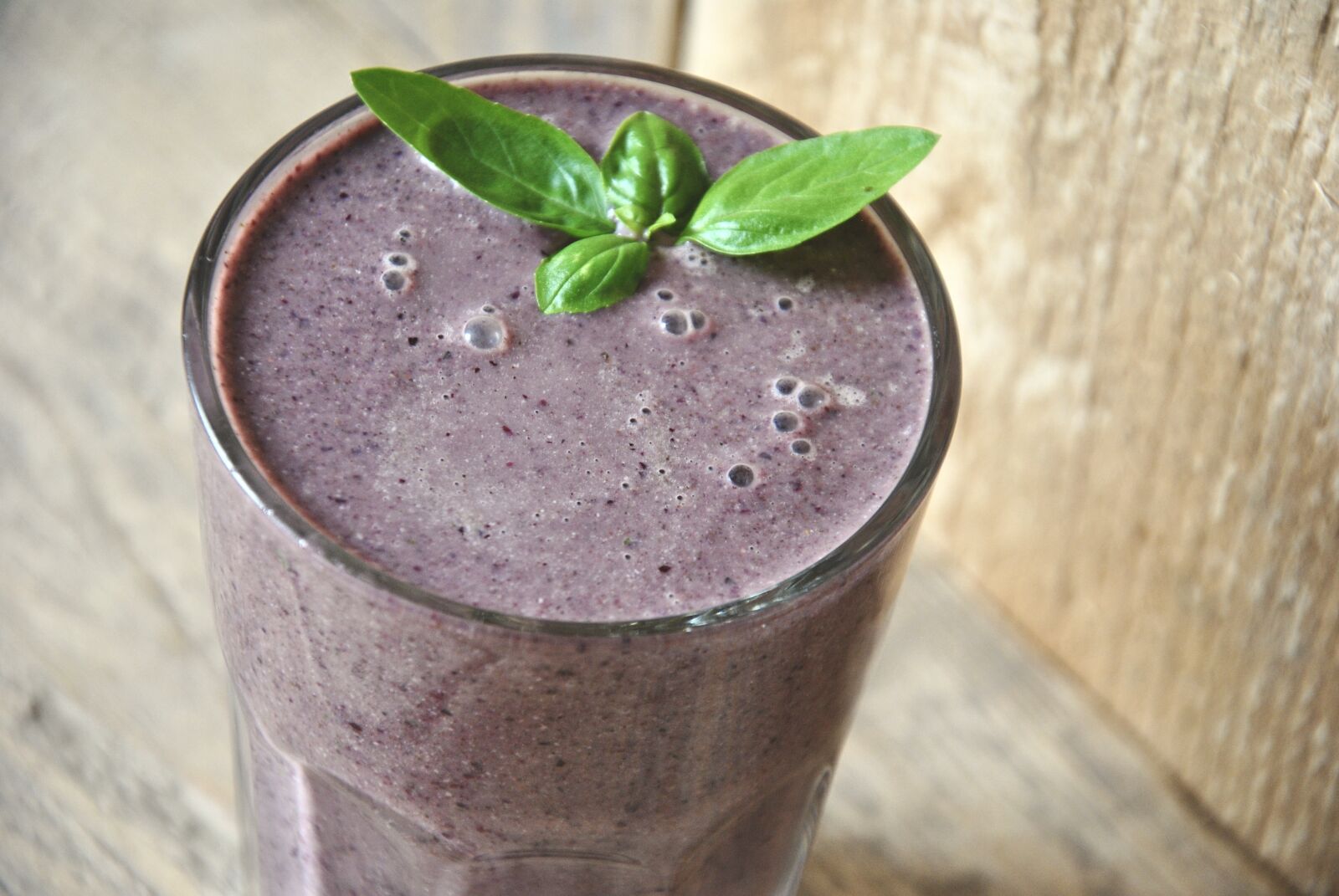 Nikon D3000 sample photo. Basil, breakfast, purple, smoothie photography