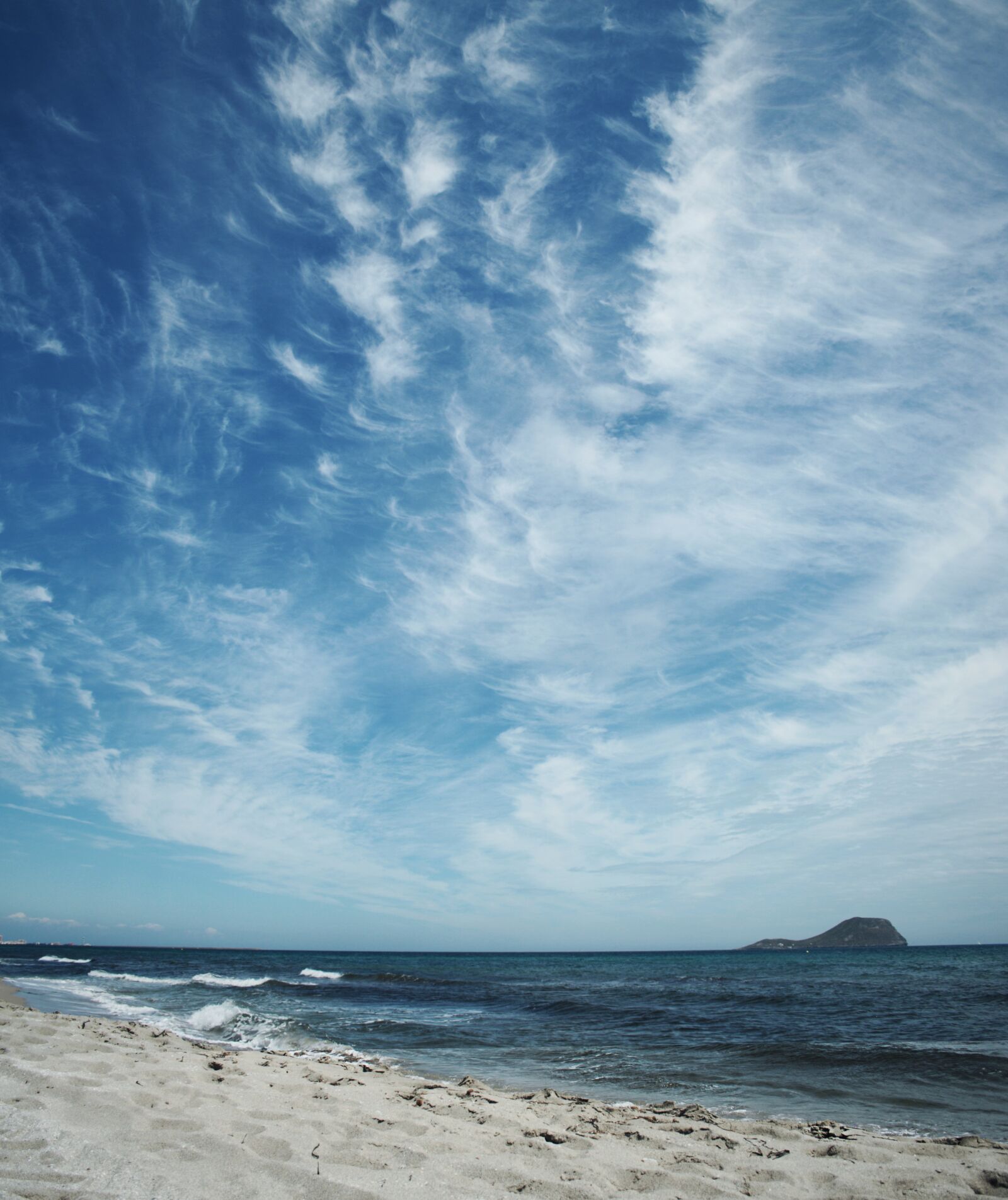Canon EOS 1000D (EOS Digital Rebel XS / EOS Kiss F) sample photo. Sea, beach, sand photography
