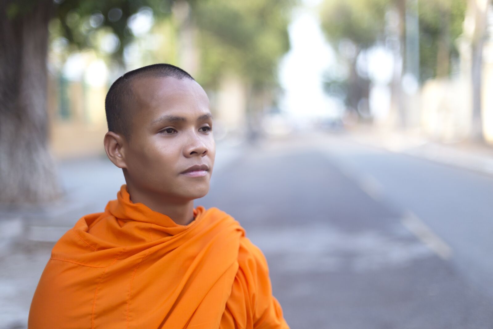 Canon EOS 6D + Canon EF 50mm F1.4 USM sample photo. Outdoors, people, monk photography