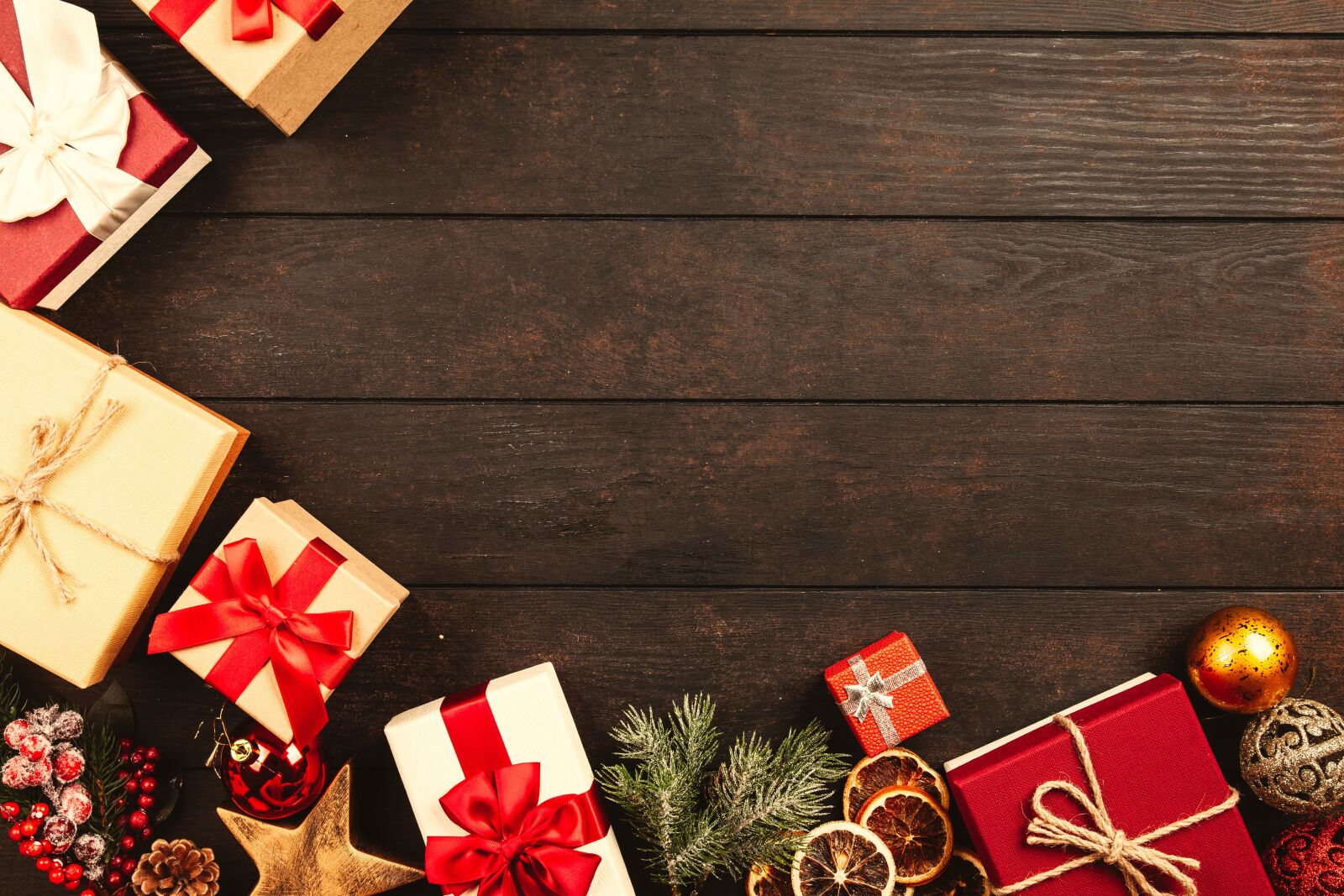 Canon EOS 5D Mark II sample photo. Gift, box, christmas photography