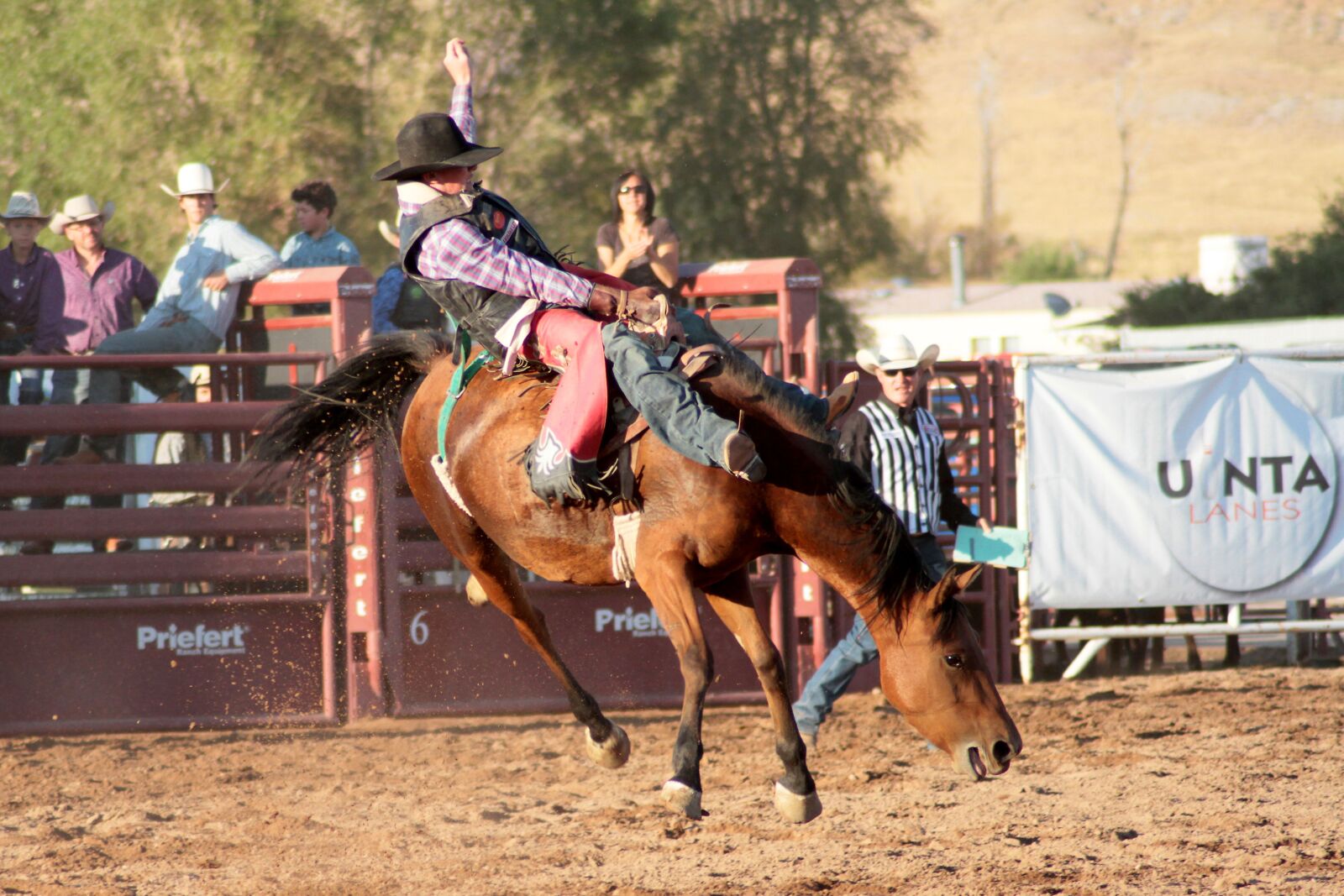 Canon EOS 7D sample photo. Wyoming, rodeo, cowboys photography