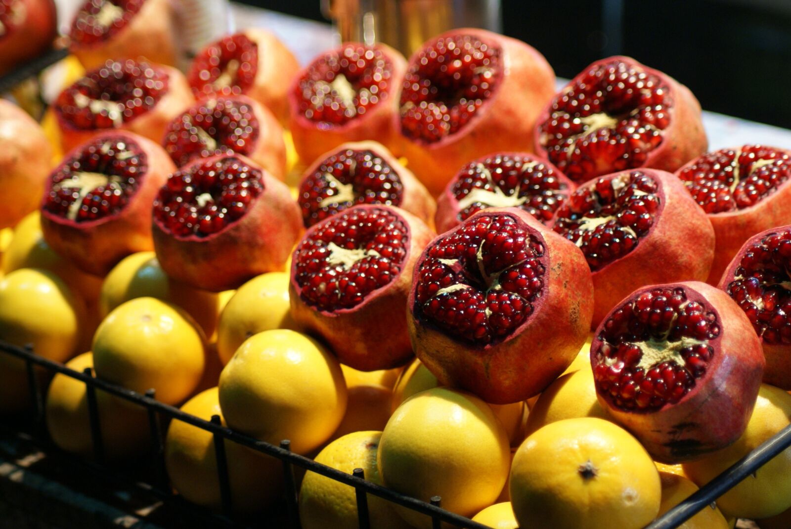 Sony Alpha DSLR-A200 sample photo. Food, fruit, dessert photography
