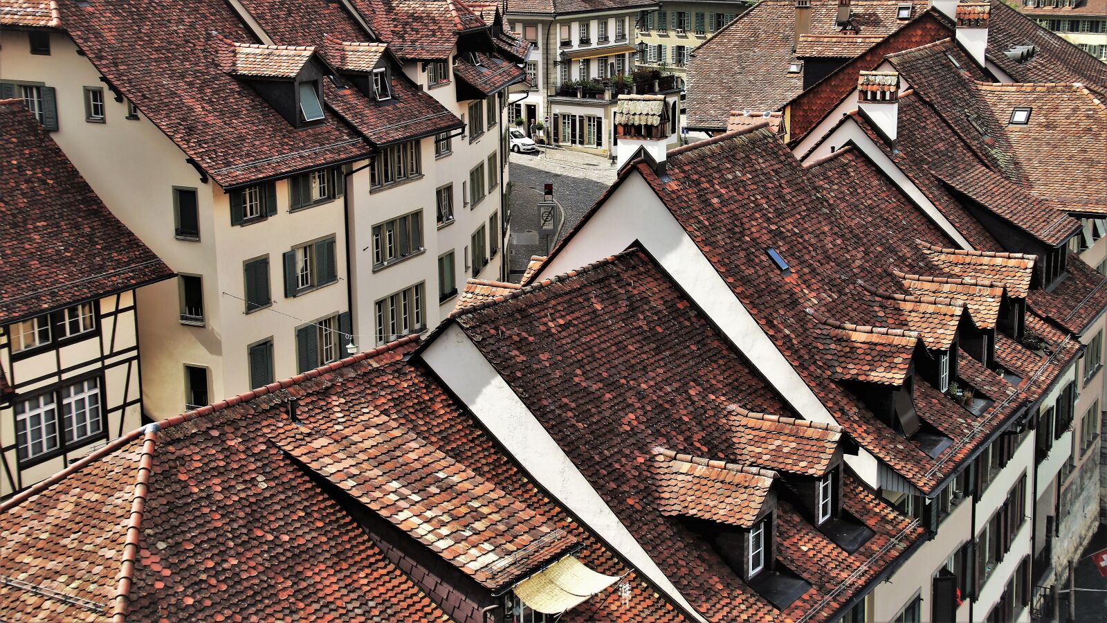 Canon EOS 80D sample photo. The old roof, the photography