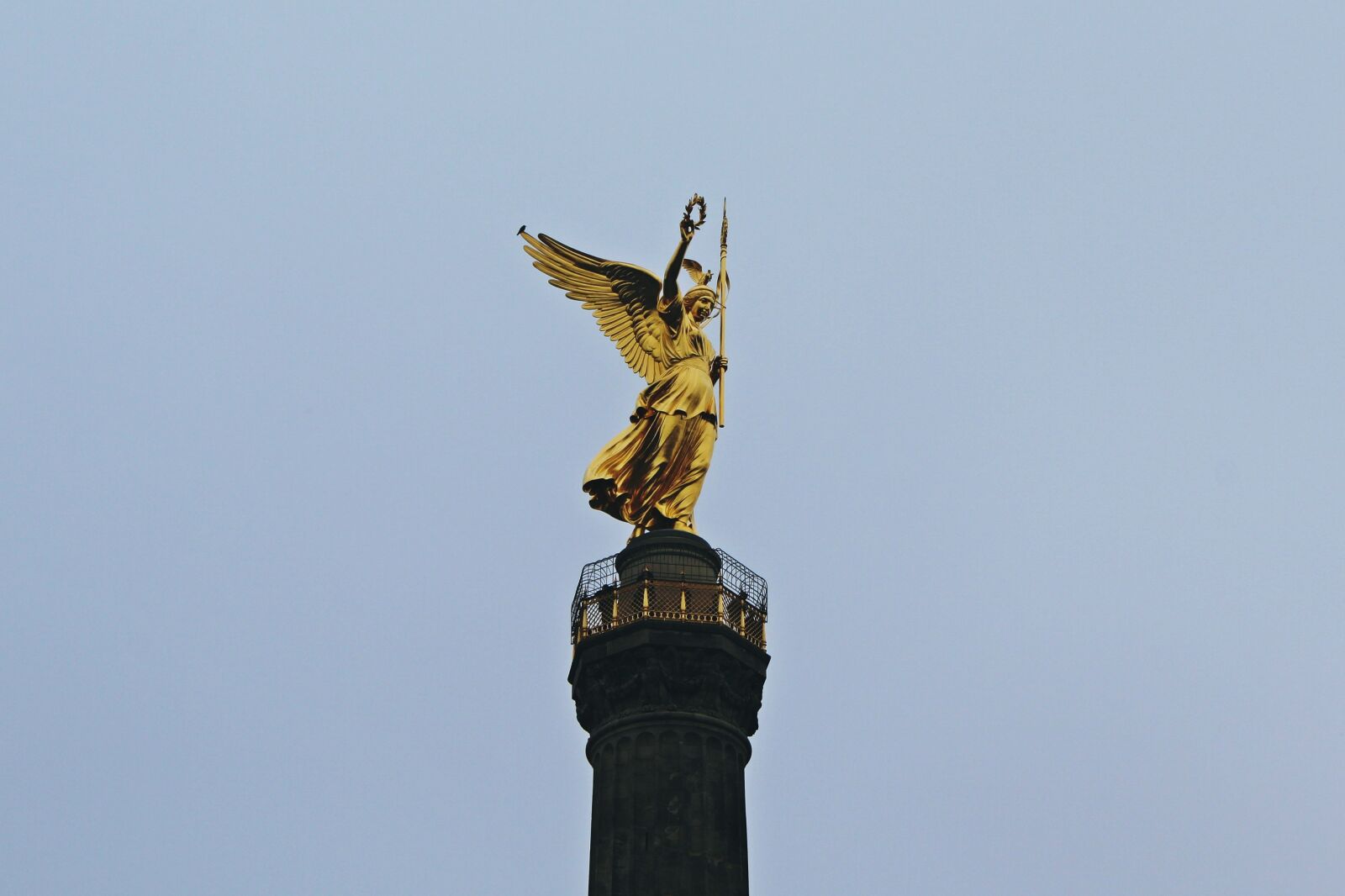 Canon EOS 1200D (EOS Rebel T5 / EOS Kiss X70 / EOS Hi) sample photo. Siegessäule, berlin, capital photography