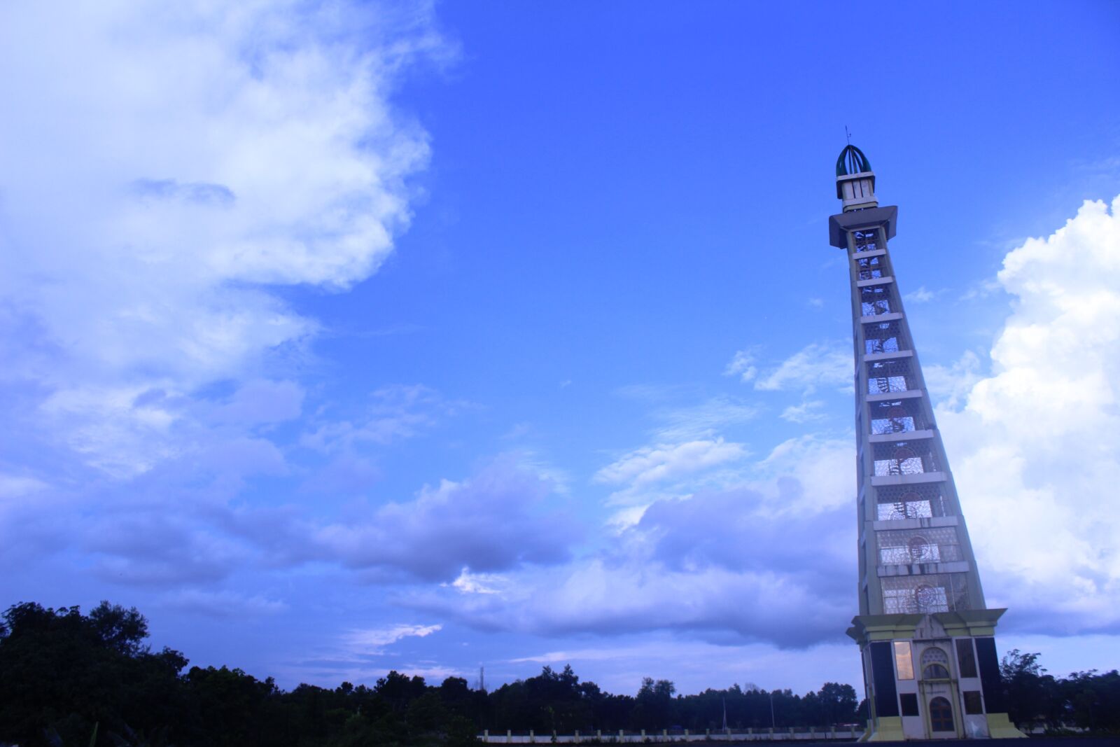 Canon EOS 1200D (EOS Rebel T5 / EOS Kiss X70 / EOS Hi) sample photo. Sky, mosque, architecture photography