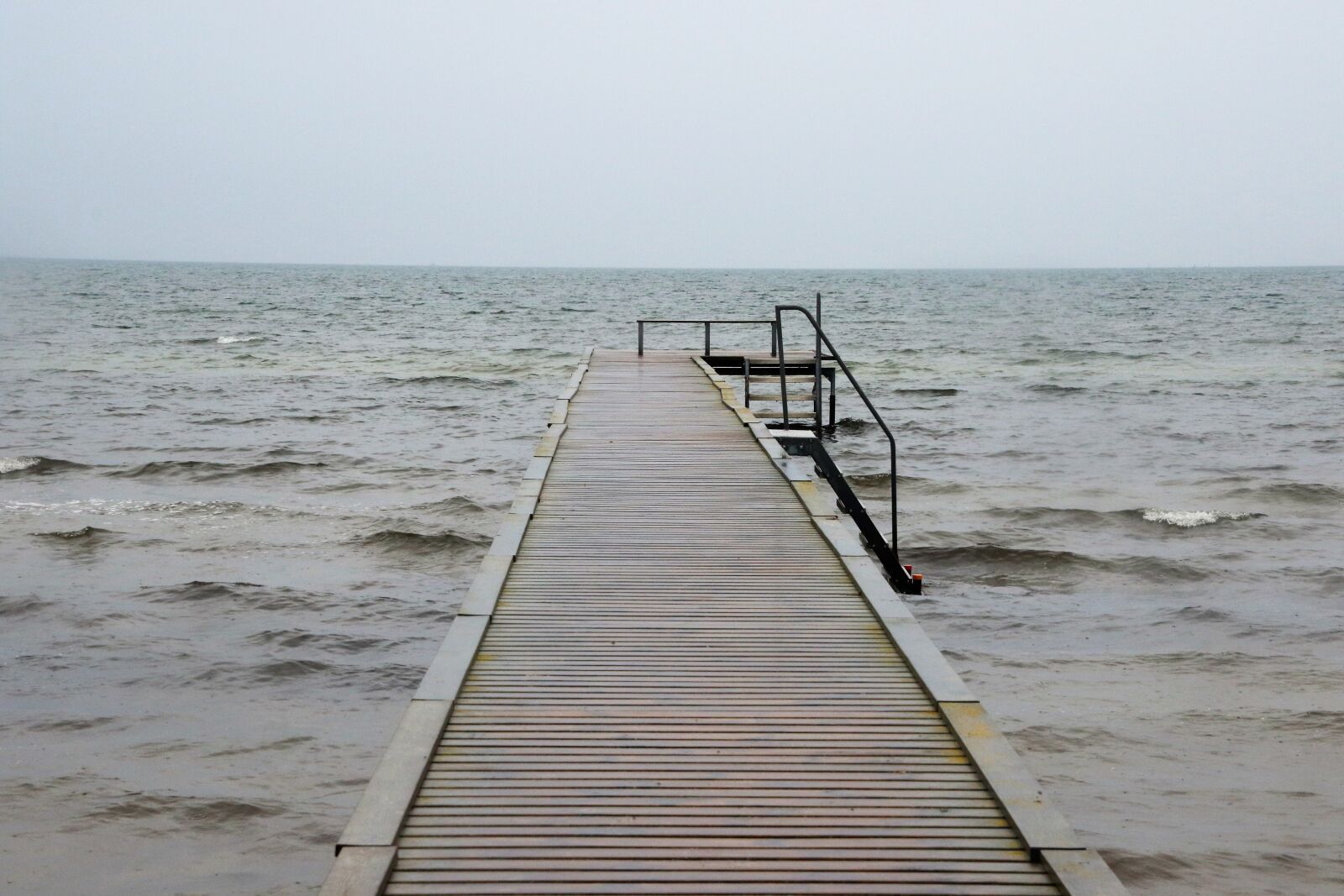 Canon EOS 7D Mark II sample photo. Beach, blue, denmark, dock photography