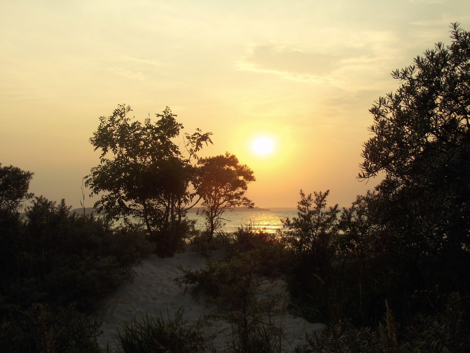 MEDION MD86824 sample photo. Baltic sea, sea, sunset photography