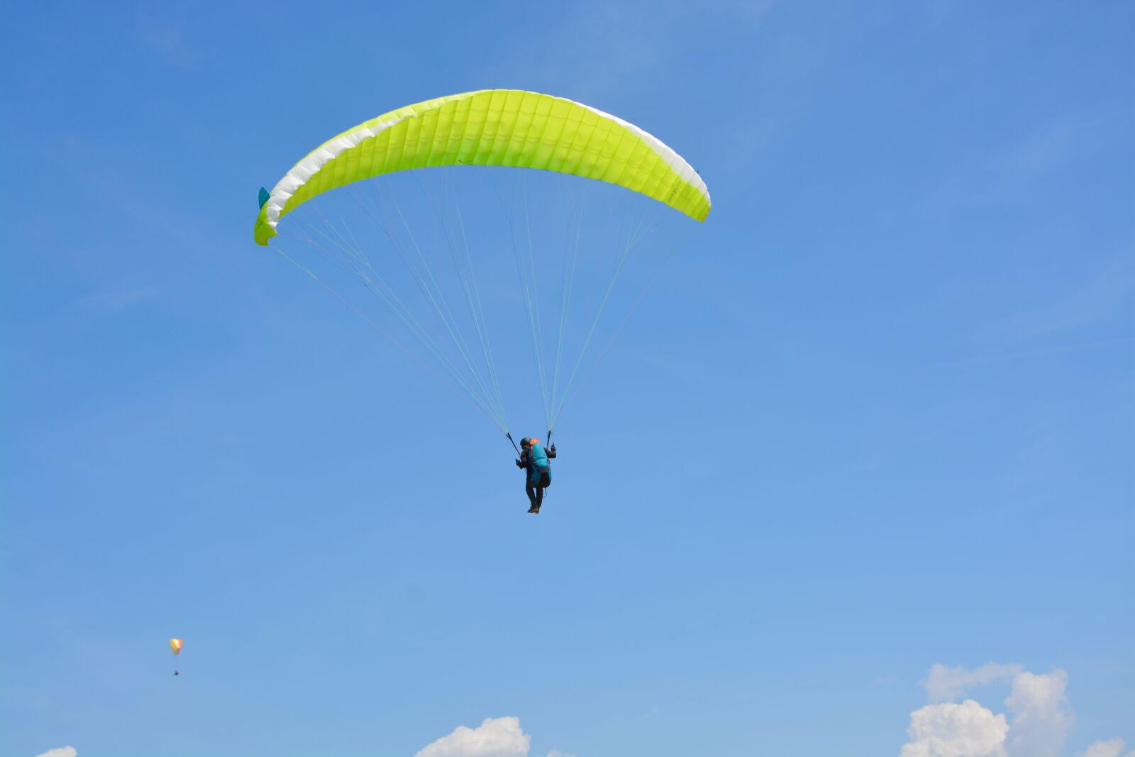 Nikon D5200 sample photo. Paragliding, paraglider, harness seat photography