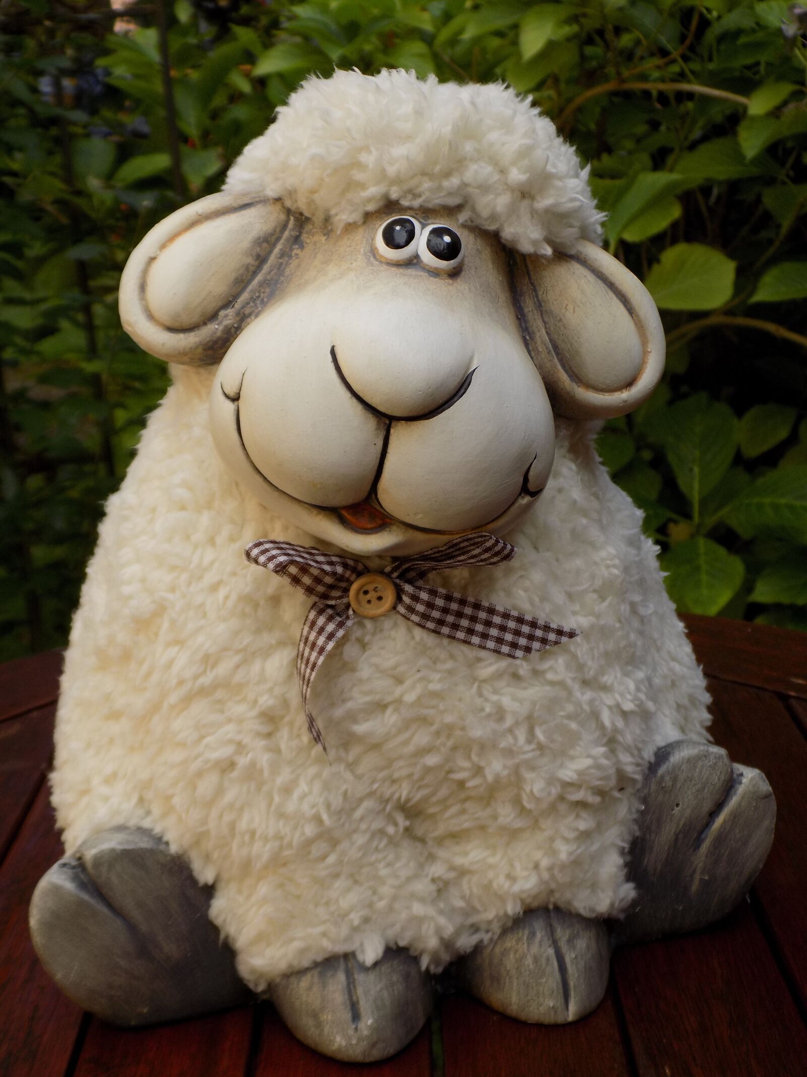 Nikon COOLPIX L340 sample photo. Sheep, figure, deco photography