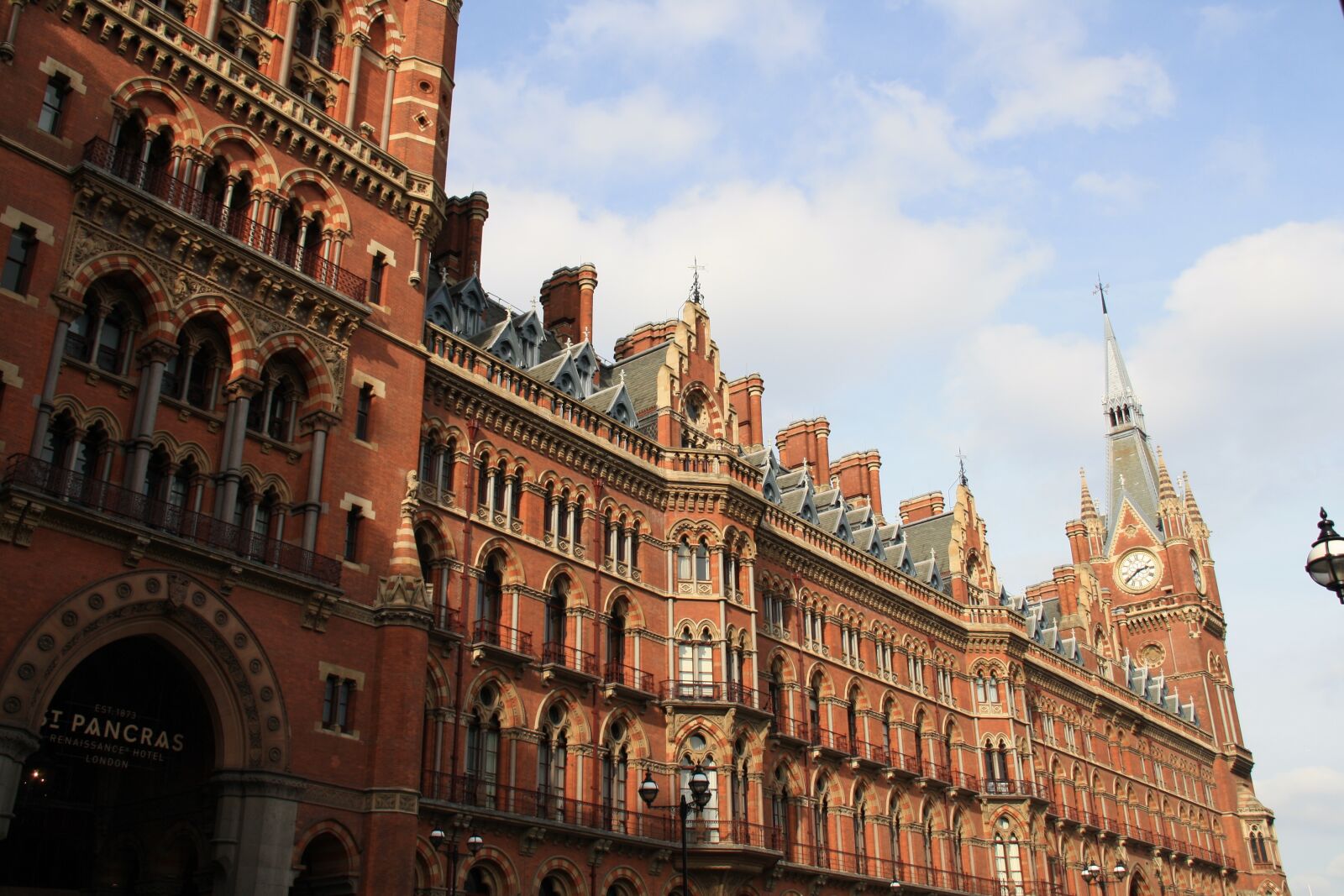 Canon EOS 1000D (EOS Digital Rebel XS / EOS Kiss F) sample photo. London, uk, tourism photography