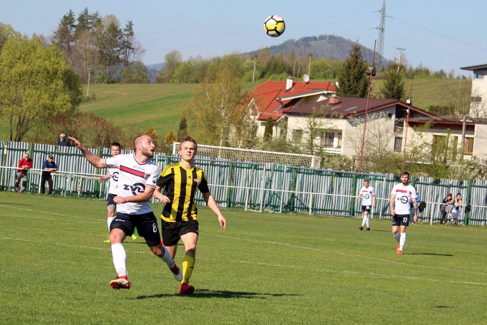 Canon EF-S 55-250mm F4-5.6 IS STM sample photo. Football, match, clash of photography