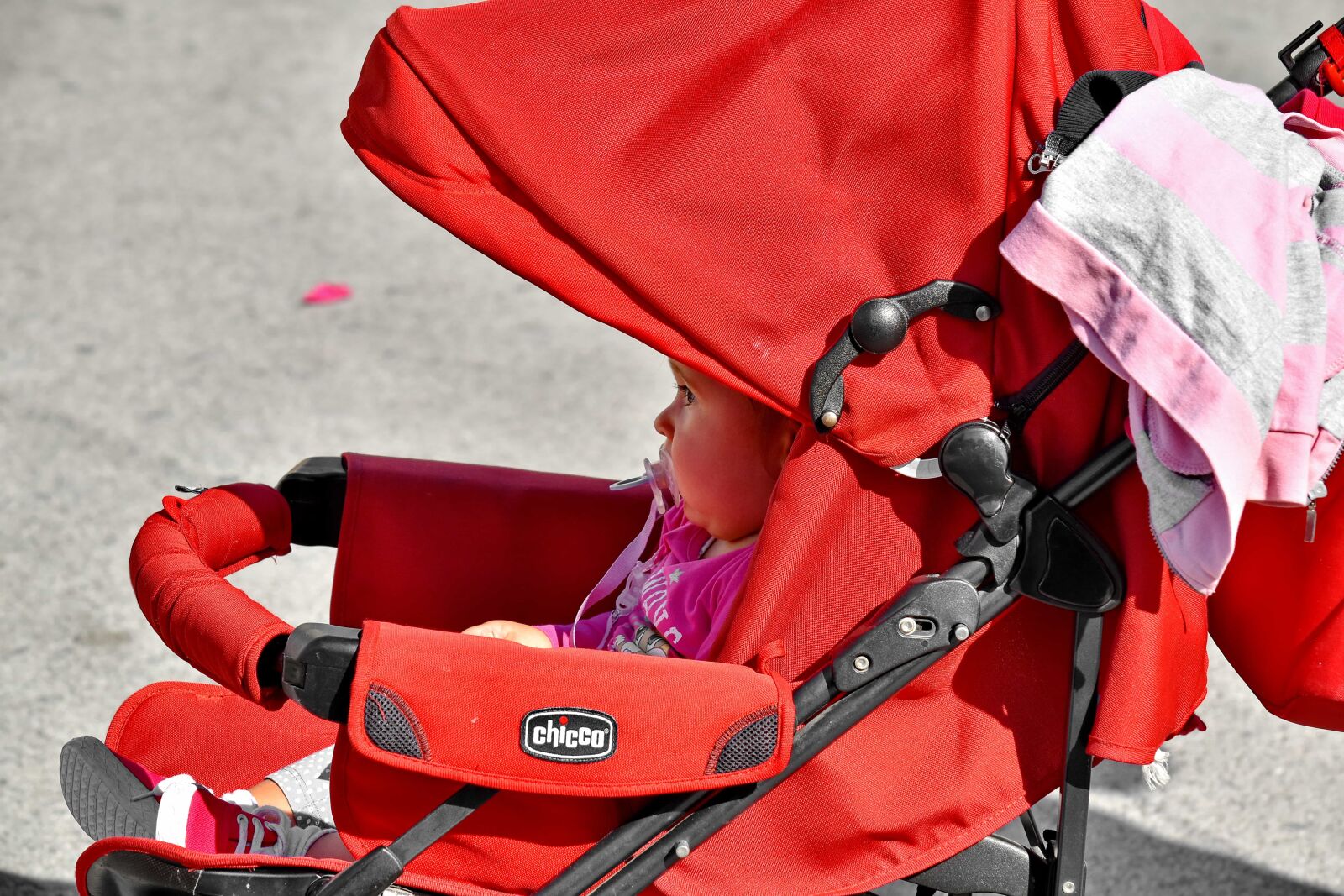 Nikon D5500 sample photo. Baby, cart, face, portrait photography
