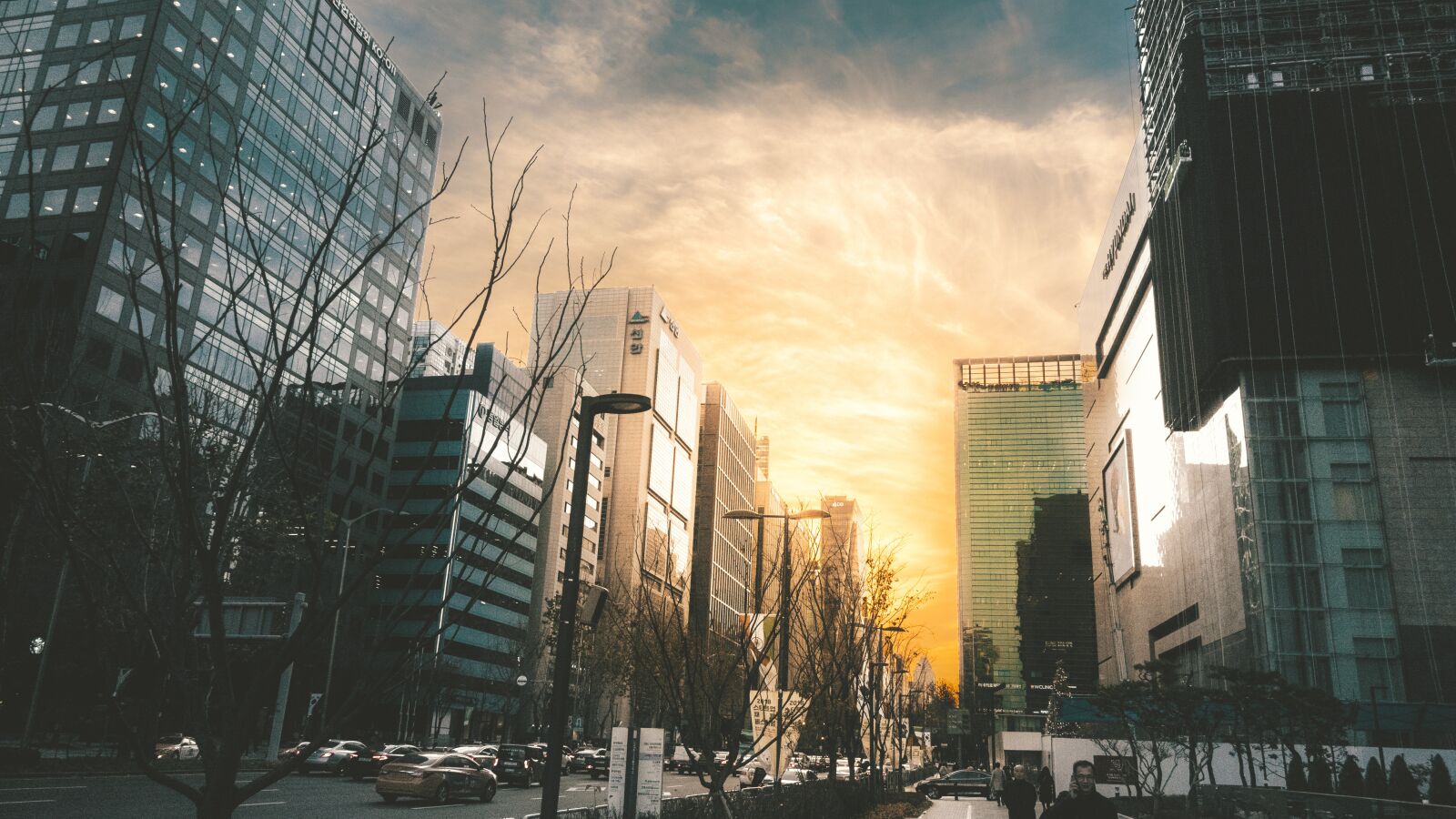 Sony DSC-RX100M5A sample photo. City, sunset, twilight photography