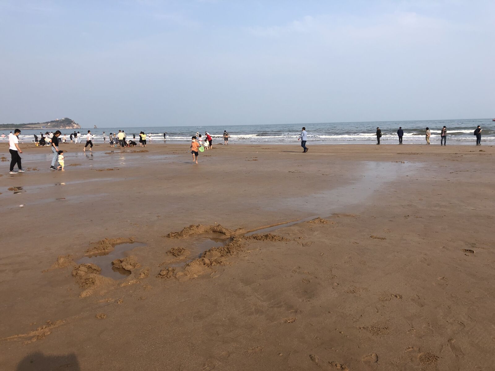 iPhone 8 back camera 3.99mm f/1.8 sample photo. Seaside, sand, beach photography